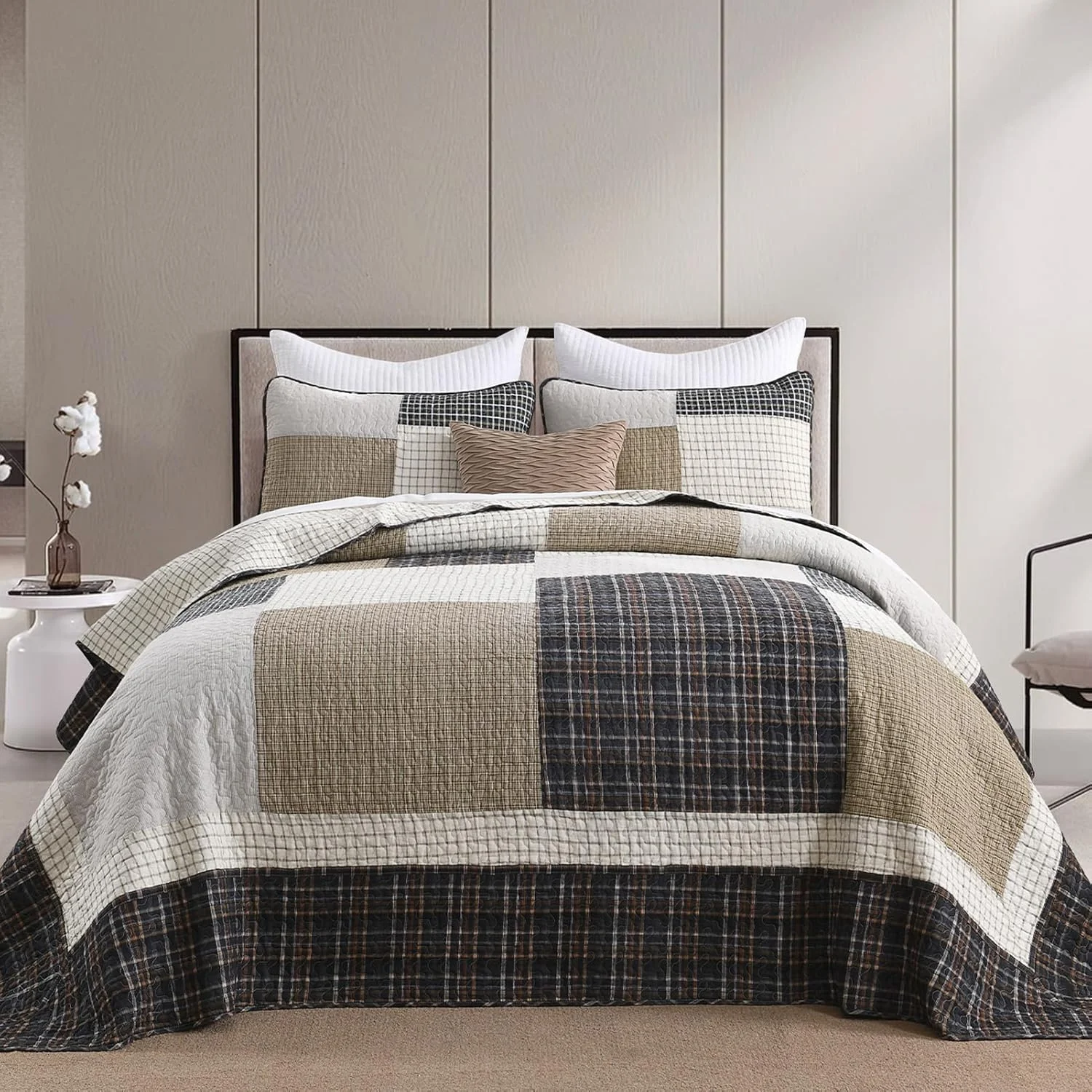 روتختی بزرگ فاین استیچری 305x259 سانتی متر، ست روتختی لحافی تکه دوزی 100% پنبه ای کوئین همراه با روبالشتی، روکش لحافی سبک وزن طرح خانه روستایی، قهوه ای/بژ/خاکستری