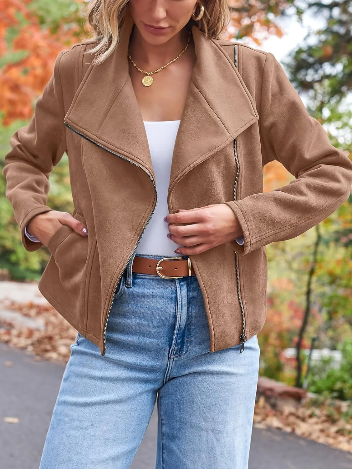 کت چرم مصنوعی زنانه آتومت، مدل جیر، مناسب استایل پاییزی 2024، لباس زمستانی، جلوباز، کت کوتاه