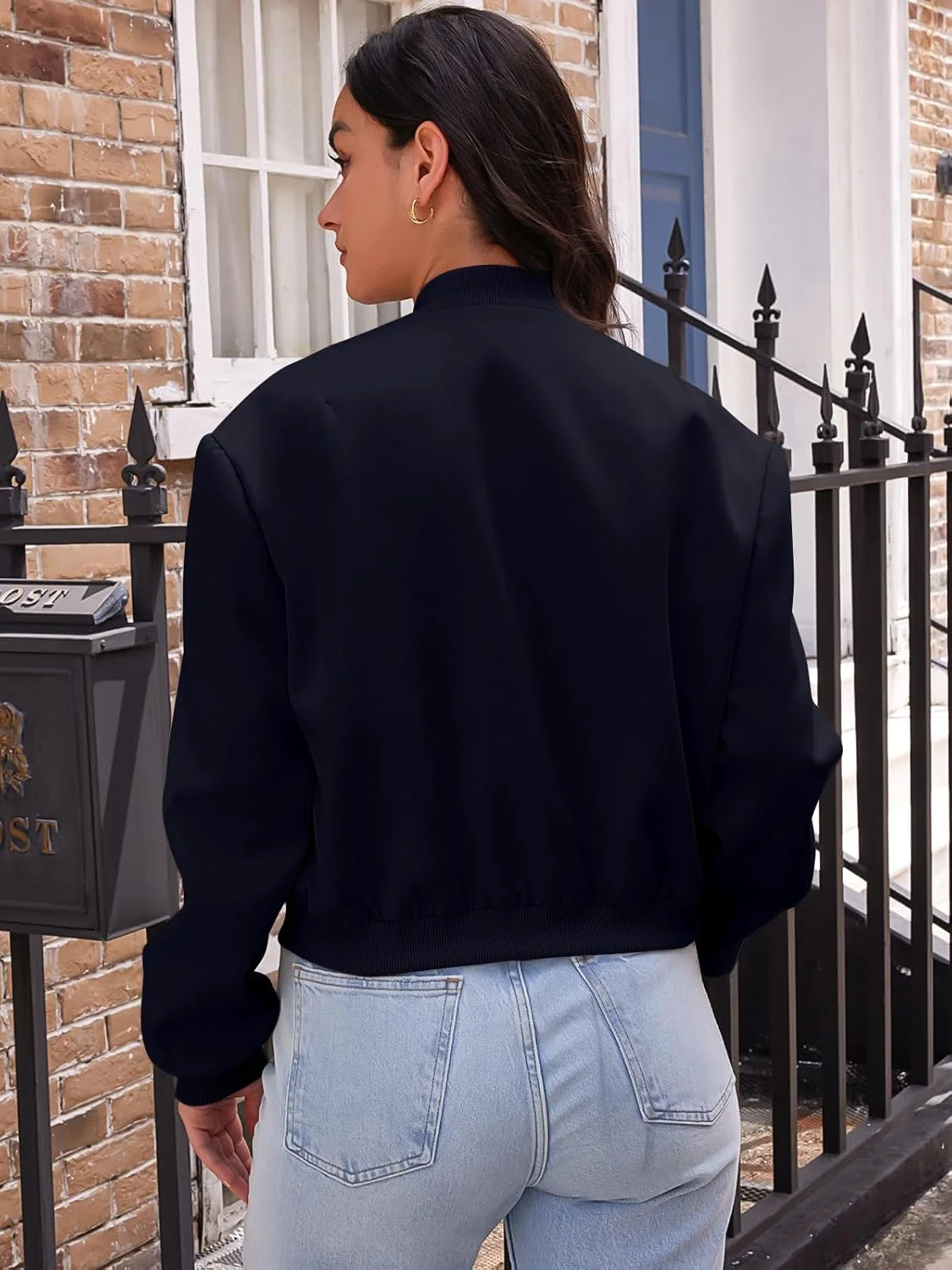 کت بمبر زنانه AUTOMET، کوتاه، دکمه دار، رنگ ثابت، ژاکت ورزشی با جیب کت بمبر زنانه AUTOMET، کوتاه، دکمه دار، رنگ ثابت، ژاکت ورزشی با جیب