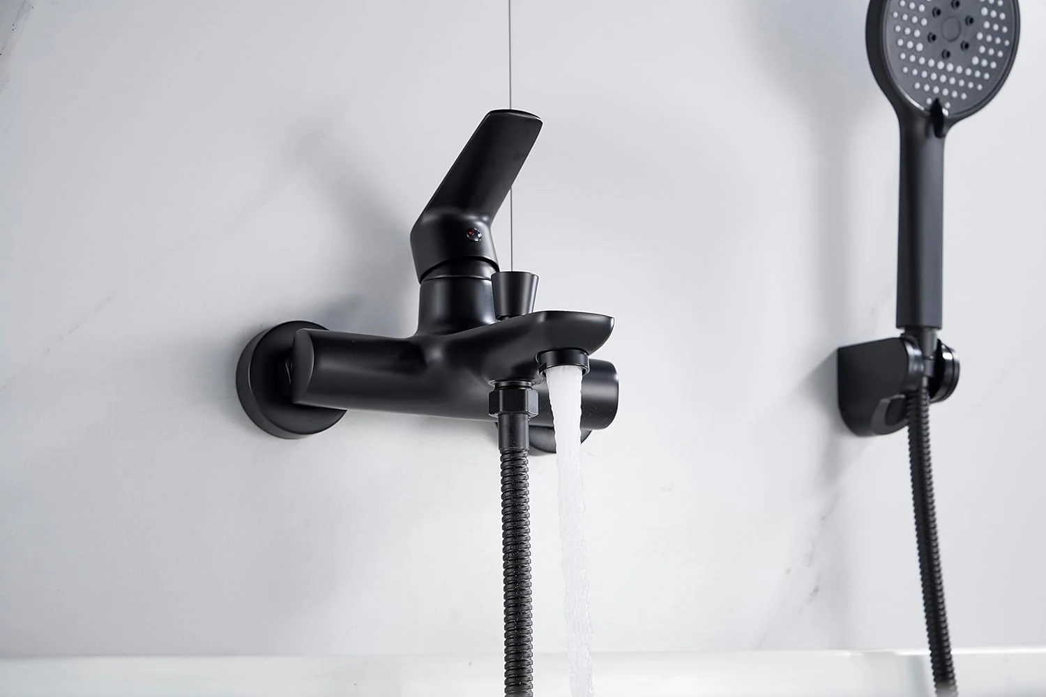 شیر دوش حمام تک اهرمی Brimix، ست شیر دوش وان با سردوش دستی و شلنگ (مشکی)