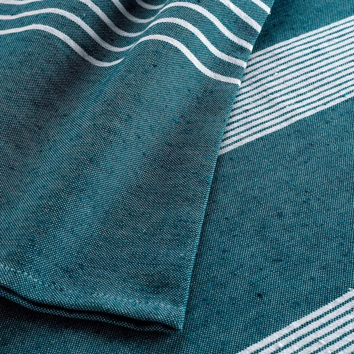 روتختی بافتنی آبی رنگ Douceur d'Intérieur مدل Adele (240 x 260 سانتی متر) از جنس پنبه و پلی استر