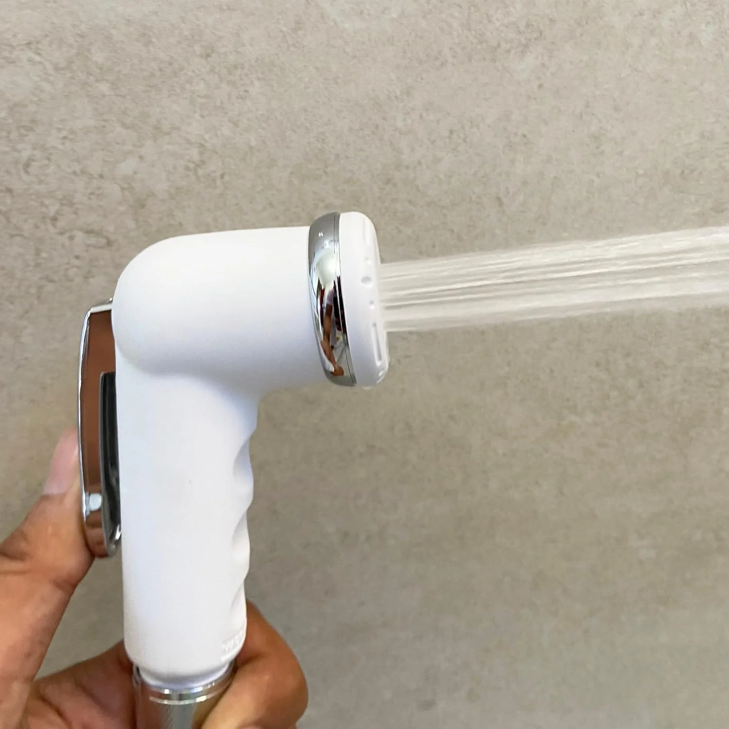 سر شاتاف روبیک 2 عددی، اسپری بیده دستی برای شلنگ توالت و تمیز کردن پوشک پارچه ای آشپزخانه و حمام - سفید سر شاتاف روبیک 2 عددی، اسپری بیده دستی برای شلنگ توالت و تمیز کردن پوشک پارچه ای آشپزخانه و حمام - سفید