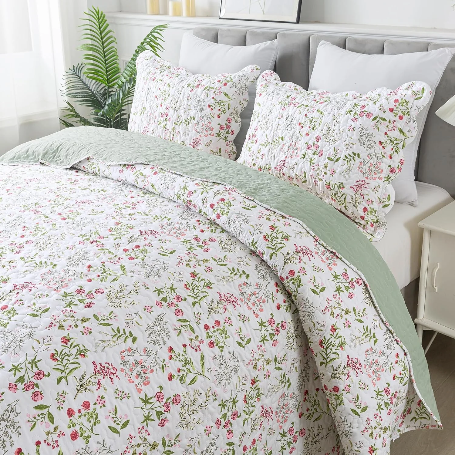 لحاف طرح گل HoneiLife سایز کینگ - ست 3 تکه لحاف میکروفایبر، رو تختی سبک وزن طرح گل های وحشی، روکش تخت طبیعت، ست روتختی لحاف کینگ، لحاف چهار فصل