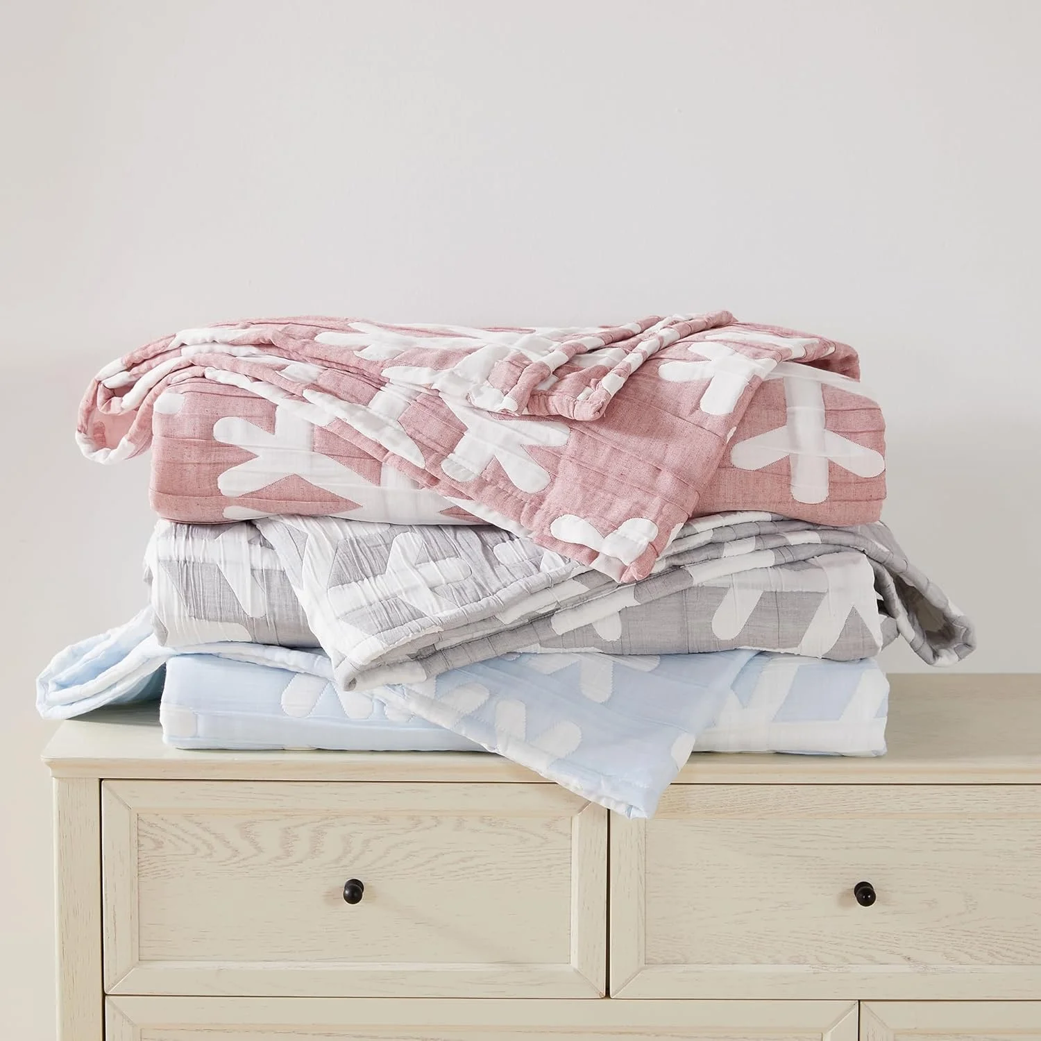 روتختی متلسی Great Bay Home با روبالشتی برای تخت های یک نفره - روتختی سبک وزن، ست روتختی با تم زمستانی - پارچه موسلین طرح دانه برف (تخت یک نفره/تخت یک نفره بزرگ، آبی/سفید)