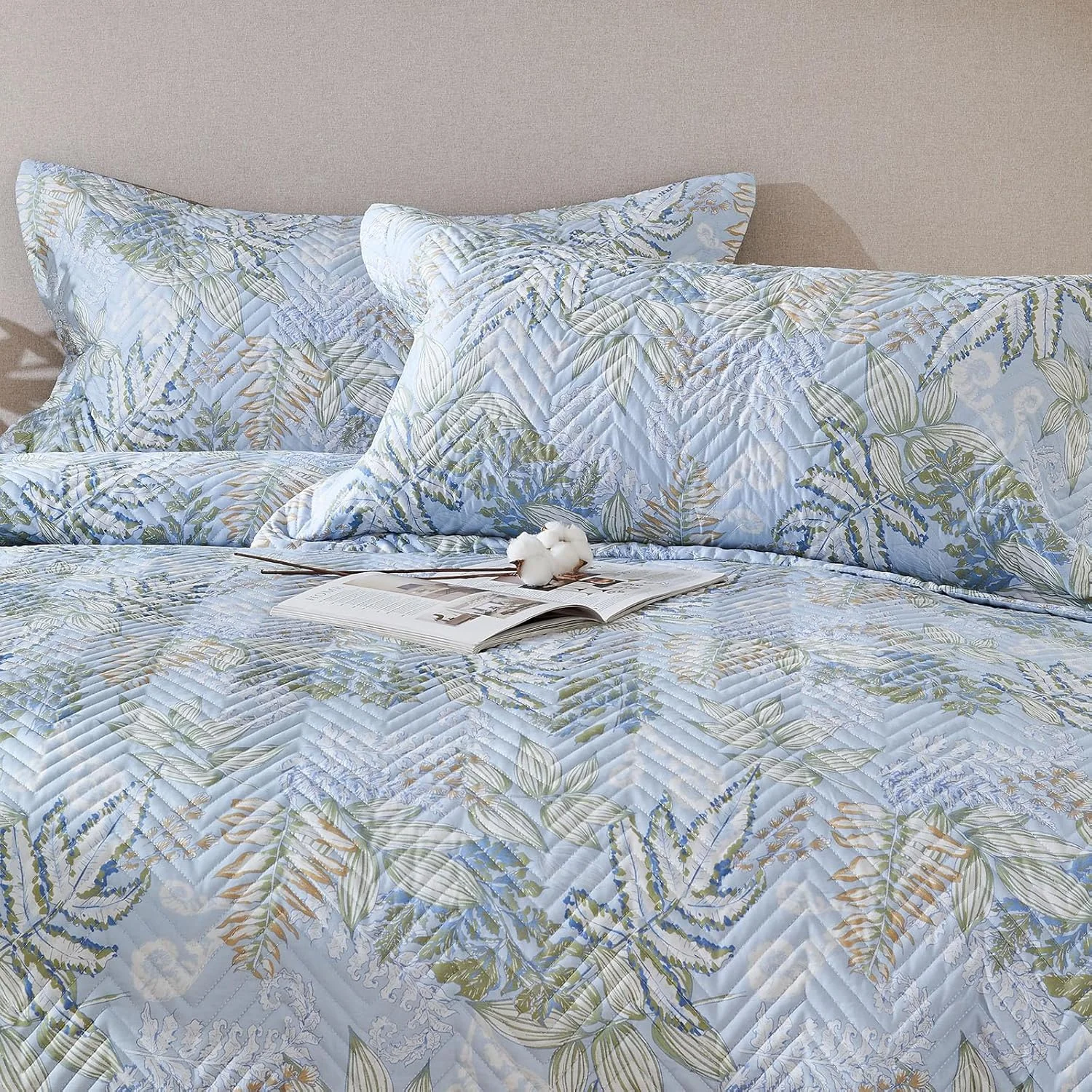 ست لحاف پنبه ارگانیک 100% طرح گلدار لوکس Kingrest سایز کوئین، رو تختی بزرگ و لحاف ست روتختی، با 2 روبالشی ست، مناسب تمام فصول - برگ های آبی