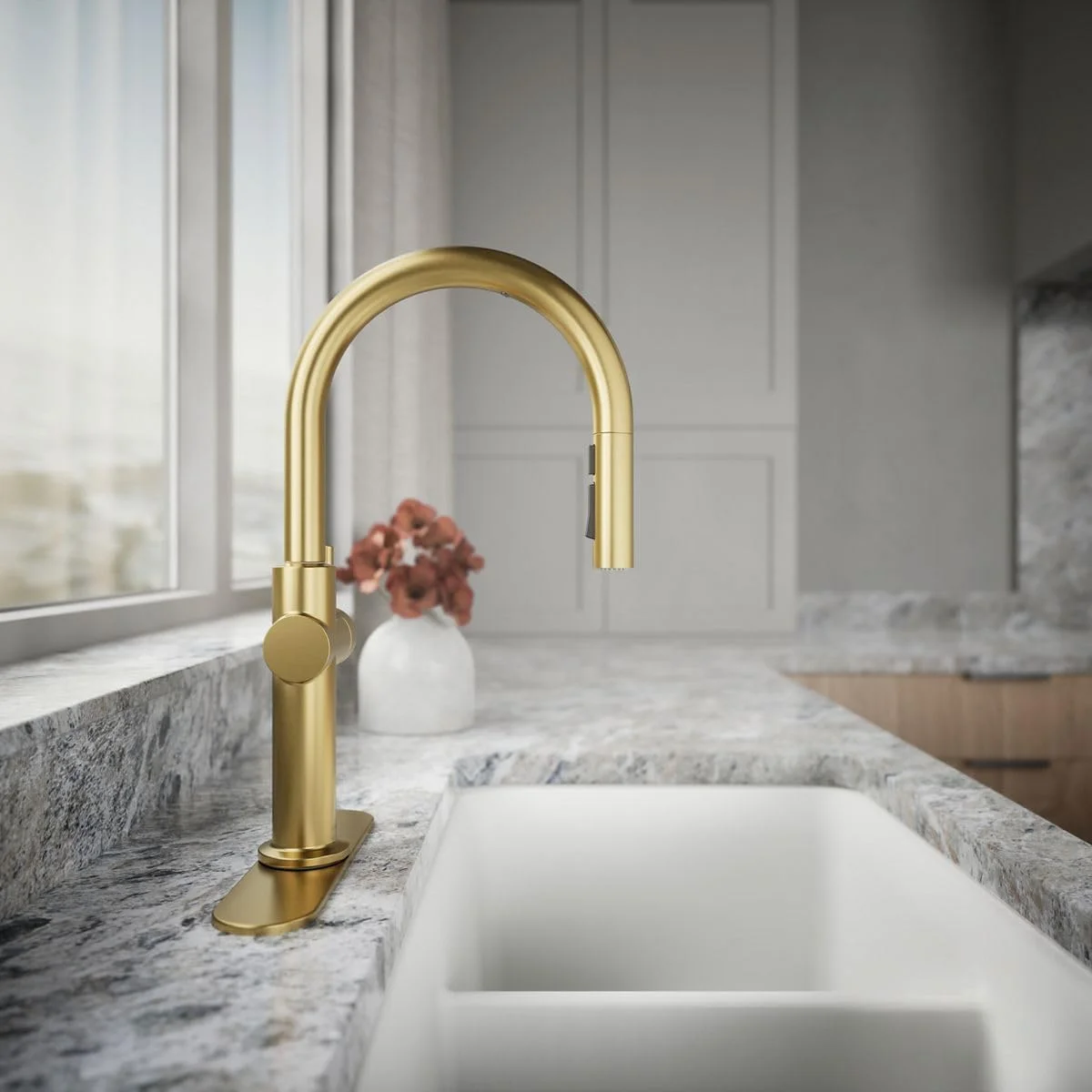 شیر آشپزخانه بدون لمس KOHLER 22974-2MB Crue با اسپری کشویی، شیر آشپزخانه کشویی با فعال سازی بدون لمس، شیر سنسور حرکتی، شیر بدون دست، برنجی مدرن برس خورده پر جنب و جوش
