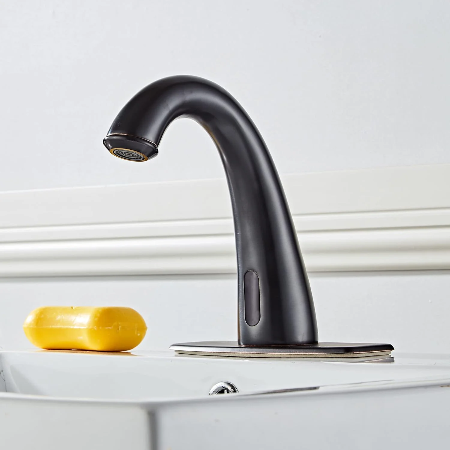 HHOOMMEE Touchless Bathroom Faucet Matte Black Finishing Automatic Sensor Motion Basin Mixer Tap with Deck Plate HHOOMMEE Touchless Bathroom Faucet Matte Black Finishing Automatic Sensor Motion Basin Mixer Tap with Deck Plate