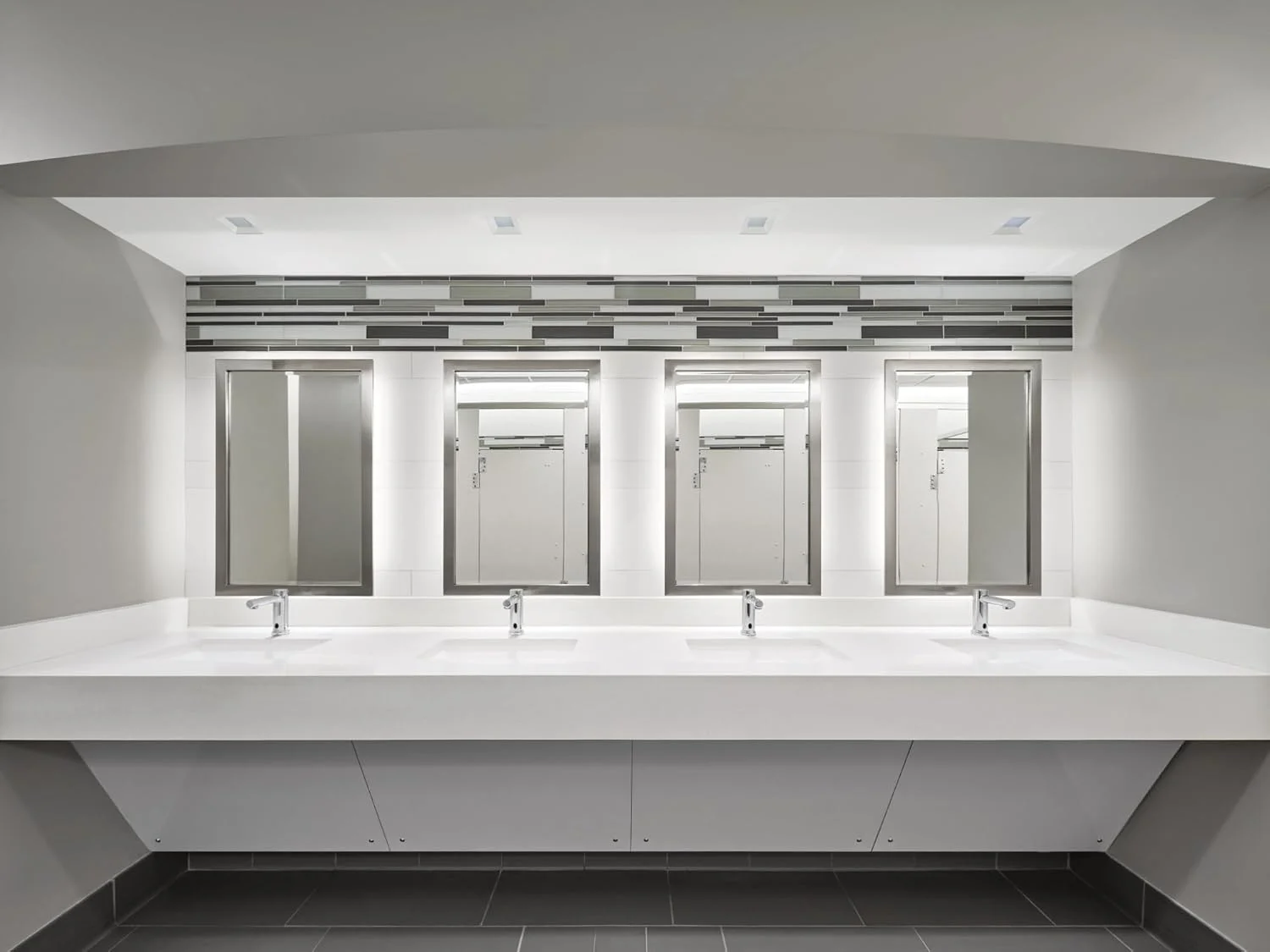 شیر روشویی الکترونیکی بدون لمس Moen 8559 Align M-Power، کروم