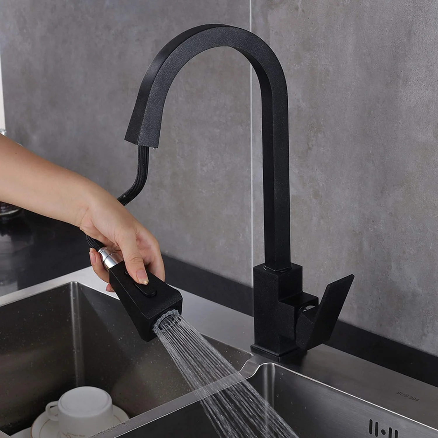 شیرآلات سنسوردار EDFGVDFSS برای سینک ظرفشویی، شیرآلات آشپزخانه با اسپری کشویی، شیرآلات تک سوراخ تک دسته لمسی، شیرآلات برنجی مشکی سینک ظرفشویی