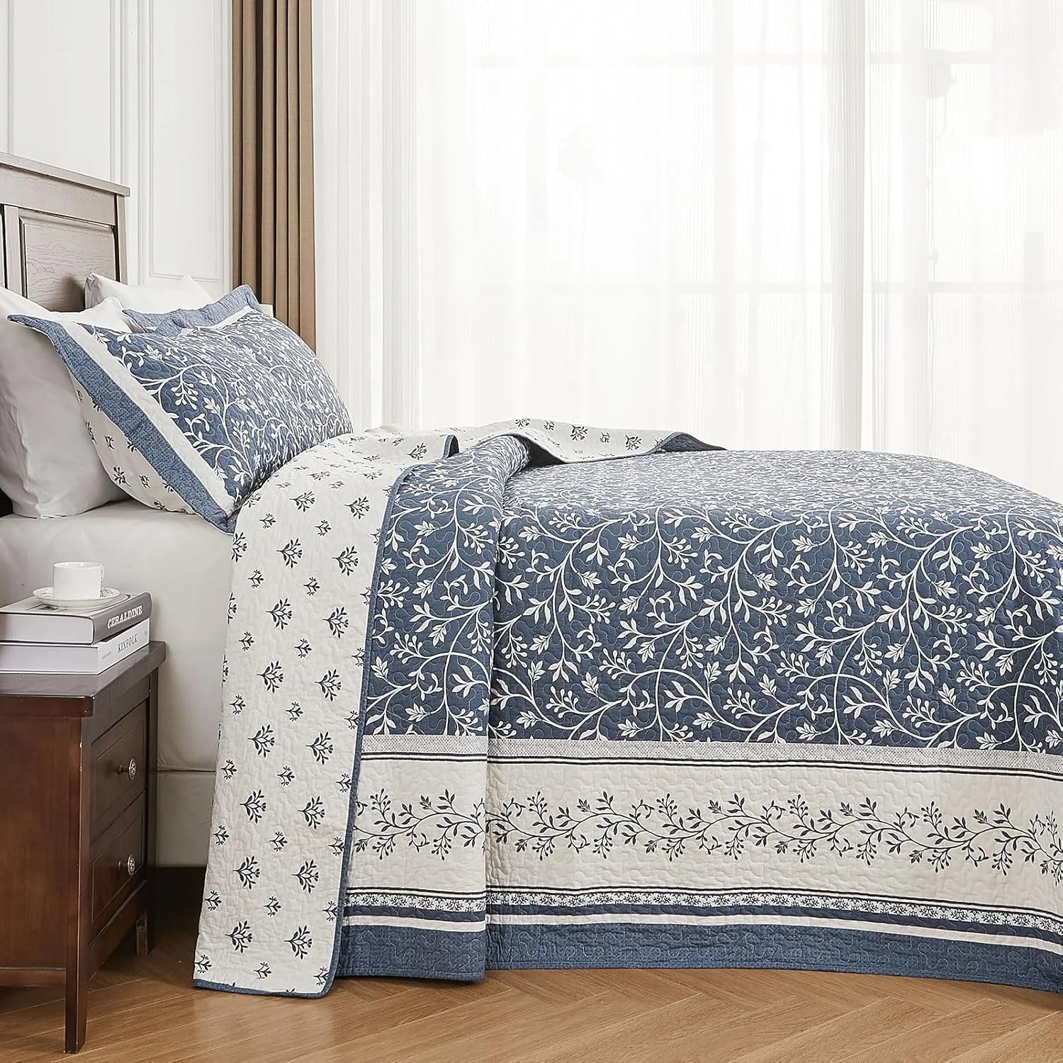 PANGUSHAN 128"×120" 100% Cotton Oversized Bedspread, California King Bedspread Reversible Floral Farmhouse XL Oversized Quilt Coverlet Bedding Set Lightweight Comforter, Grayish-Blue