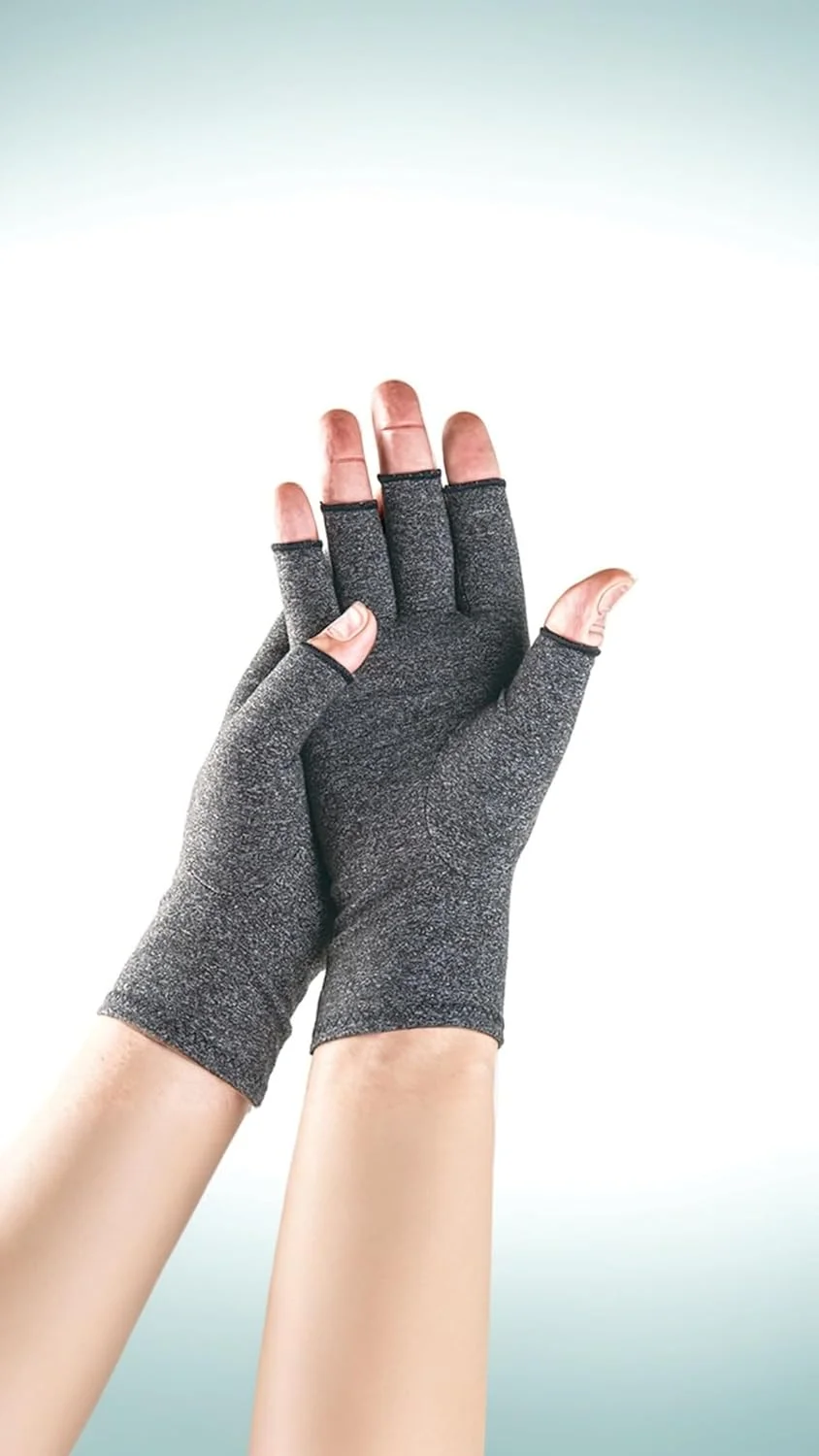 دستکش های فشاری انگشت باز Sweet seven برای آرتروز و نوروپاتی - دستکش های مچی زنانه خاکستری سایز متوسط دستکش های فشاری انگشت باز Sweet seven برای آرتروز و نوروپاتی - دستکش های مچی زنانه خاکستری سایز متوسط
