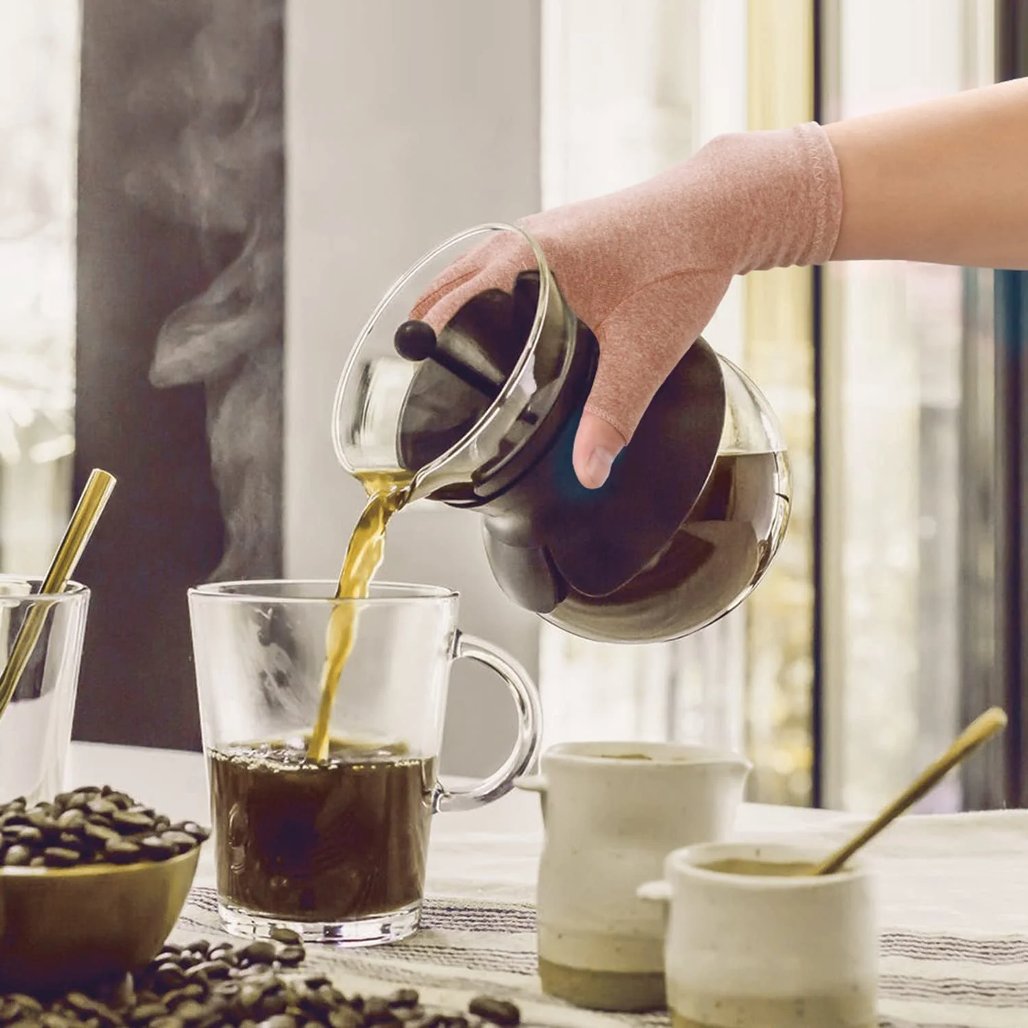 دستکش های فشاری آرتروز HIQUAY، تسکین درد مفاصل آرتروزی برای کاهش درد روماتوئید، استئوآرتریت، کاهش کشیدگی عضلات، بدون انگشت، تنفس پذیر و ضد رطوبت، راحتی تمام روز برای زنان و مردان (سایز متوسط)