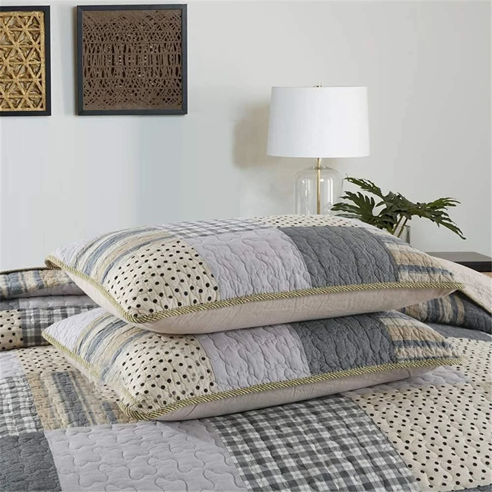 ست روتختی تکه دوزی شده سه تکه طرح نقطه ای آبی قهوه ای شامل لحاف و روبالشتی مناسب تخت دو نفره و کینگ سایز 230x250 سانتی متر