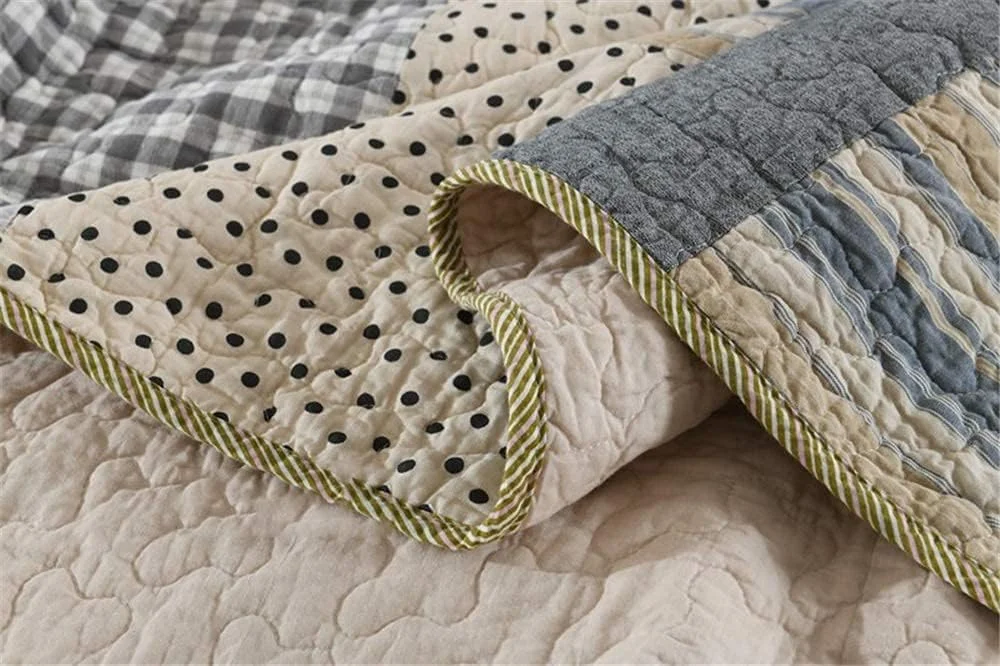 ست روتختی تکه دوزی شده سه تکه طرح نقطه ای آبی قهوه ای شامل لحاف و روبالشتی مناسب تخت دو نفره و کینگ سایز 230x250 سانتی متر