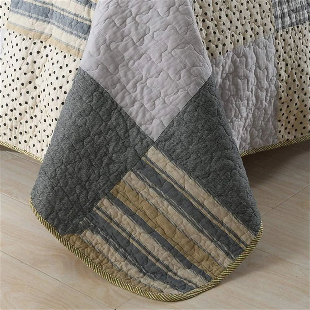 ست روتختی تکه دوزی شده سه تکه طرح نقطه ای آبی قهوه ای شامل لحاف و روبالشتی مناسب تخت دو نفره و کینگ سایز 230x250 سانتی متر