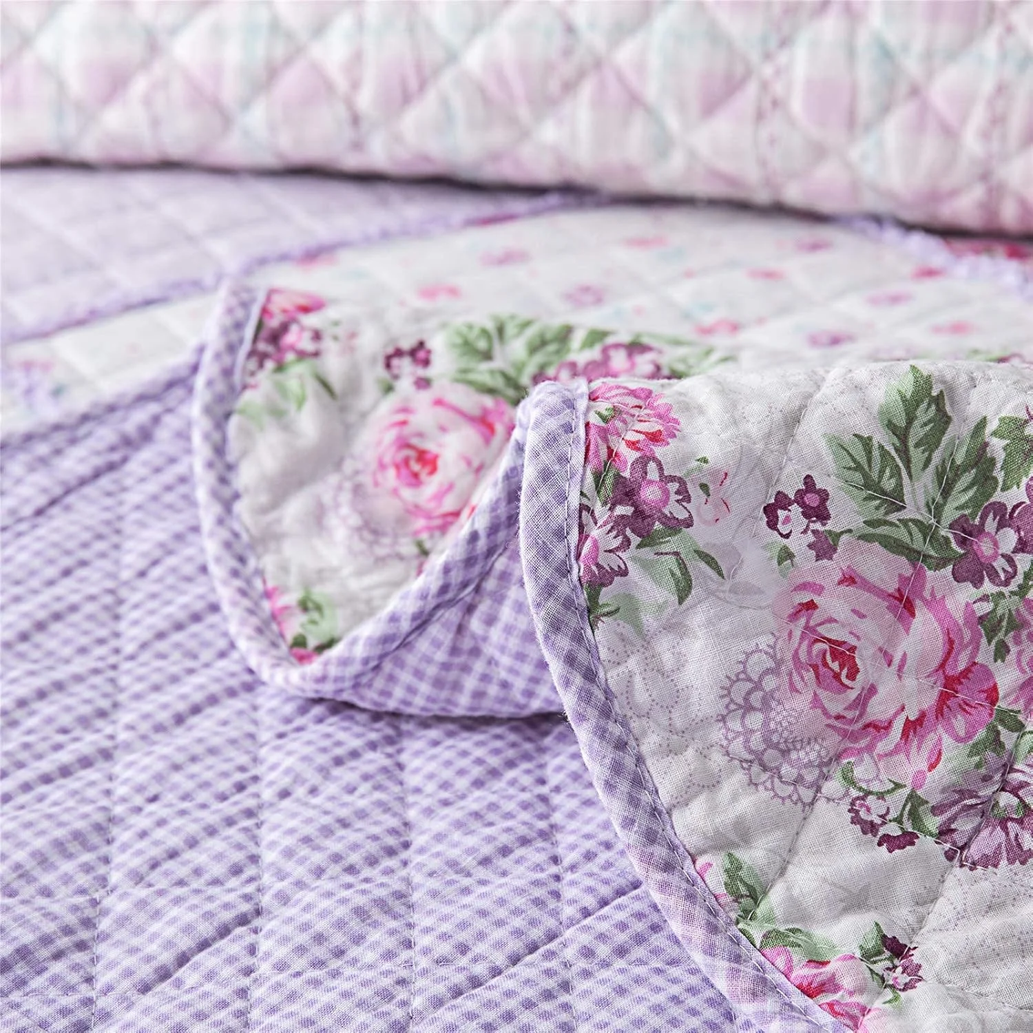 روتختی تکه دوزی شده طرح دار 230x250 سانتی متر سایز کینگ بنفش طرح گلدار زیبا پنبه ای دو رو لحاف روتختی دکور اتاق خواب به همراه 2 روبالشتی روتختی تکه دوزی شده طرح دار 230x250 سانتی متر سایز کینگ بنفش طرح گلدار زیبا پنبه ای دو رو لحاف روتختی دکور اتاق خواب به همراه 2 روبالشتی