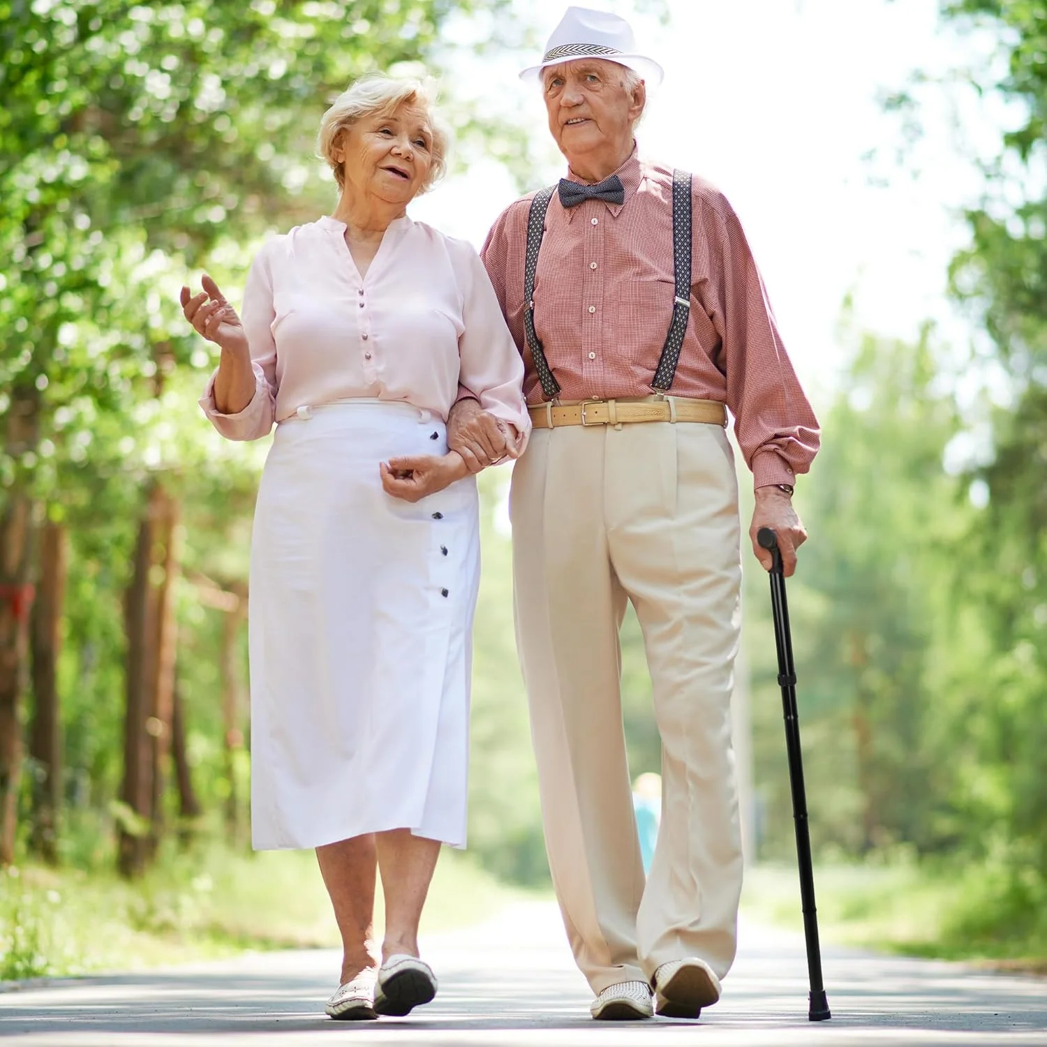 عصای تاشو طبی Vaunn Medical Easy Grip™ با قابلیت تنظیم ارتفاع به همراه بند/کیف - جمع و جور، قابل حمل و دستیار پیاده روی ایمن - دسته ضد لغزش - مناسب برای مردان، زنان، سالمندان، معلولان و زنان باردار عصای تاشو طبی Vaunn Medical Easy Grip™ با قابلیت تنظیم ارتفاع به همراه بند/کیف - جمع و جور، قابل حمل و دستیار پیاده روی ایمن - دسته ضد لغزش - مناسب برای مردان، زنان، سالمندان، معلولان و زنان باردار