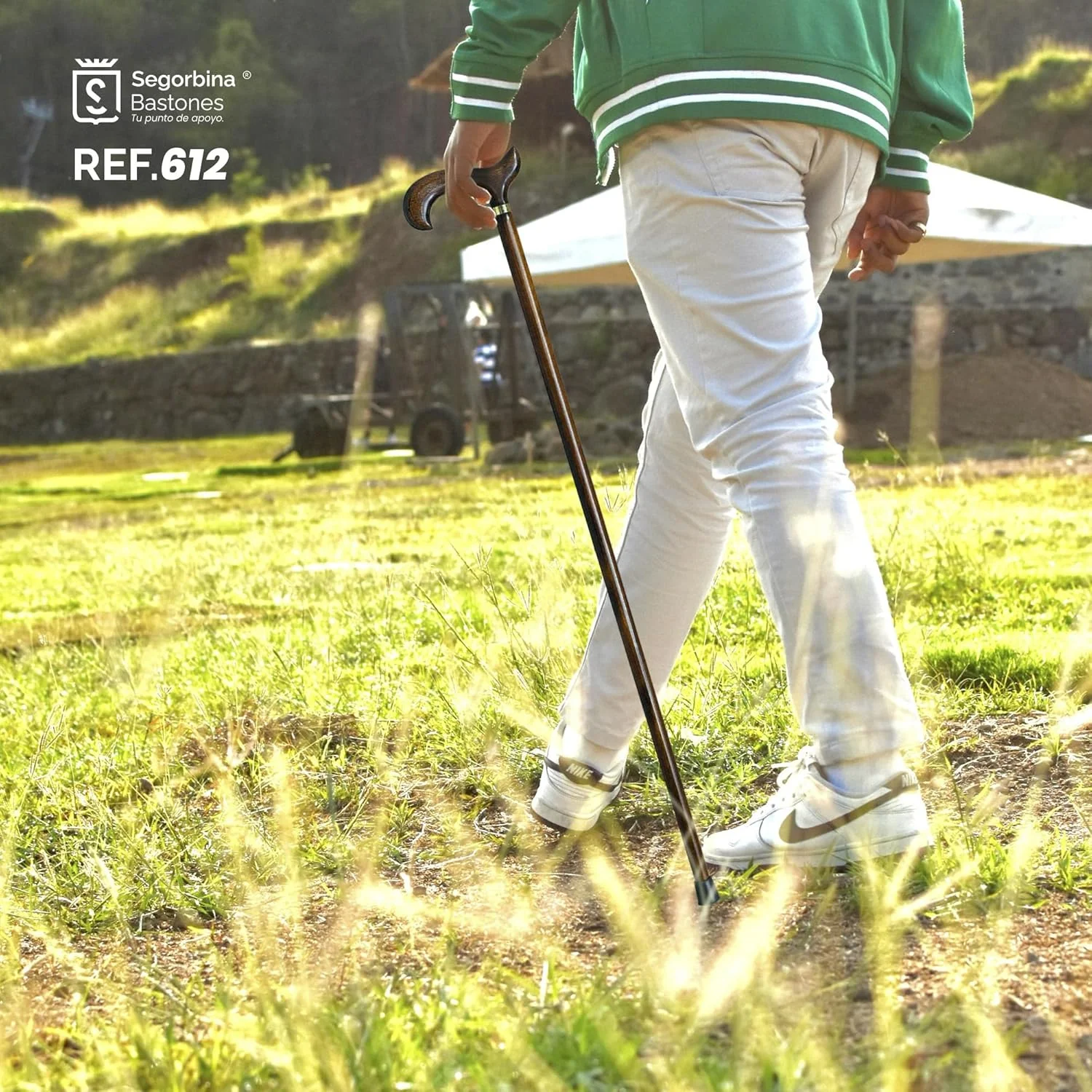 عصای پیاده روی S & B، عصاهای پیاده روی ساخته شده از چوب، رنگ قهوه ای تیره 92 سانتی متر، بسیار محکم. (612) عصا برای سالمندان و افراد مسن عصای پیاده روی S & B، عصاهای پیاده روی ساخته شده از چوب، رنگ قهوه ای تیره 92 سانتی متر، بسیار محکم. (612) عصا برای سالمندان و افراد مسن