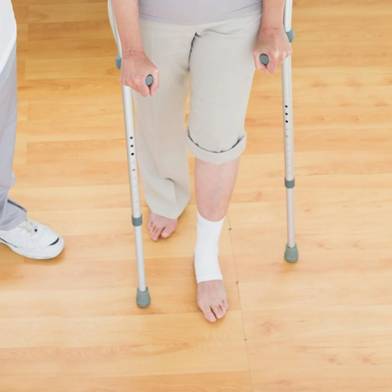 سرهای عصا Sankoly، بسته 4 عددی، سایز 3/4 اینچ، سر عصای ضد لغزش، سرپوش های بادوام لاستیکی جایگزین برای عصا، چوب دستی و واکر سرهای عصا Sankoly، بسته 4 عددی، سایز 3/4 اینچ، سر عصای ضد لغزش، سرپوش های بادوام لاستیکی جایگزین برای عصا، چوب دستی و واکر