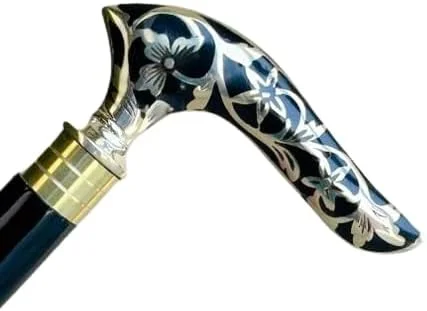 عصای پیاده روی Kala Kunj با دسته برنجی منقش به طرح کشمیری، شفت چوبی دست ساز طبیعی 3 تایی با نوک لاستیکی عصای پیاده روی Kala Kunj با دسته برنجی منقش به طرح کشمیری، شفت چوبی دست ساز طبیعی 3 تایی با نوک لاستیکی