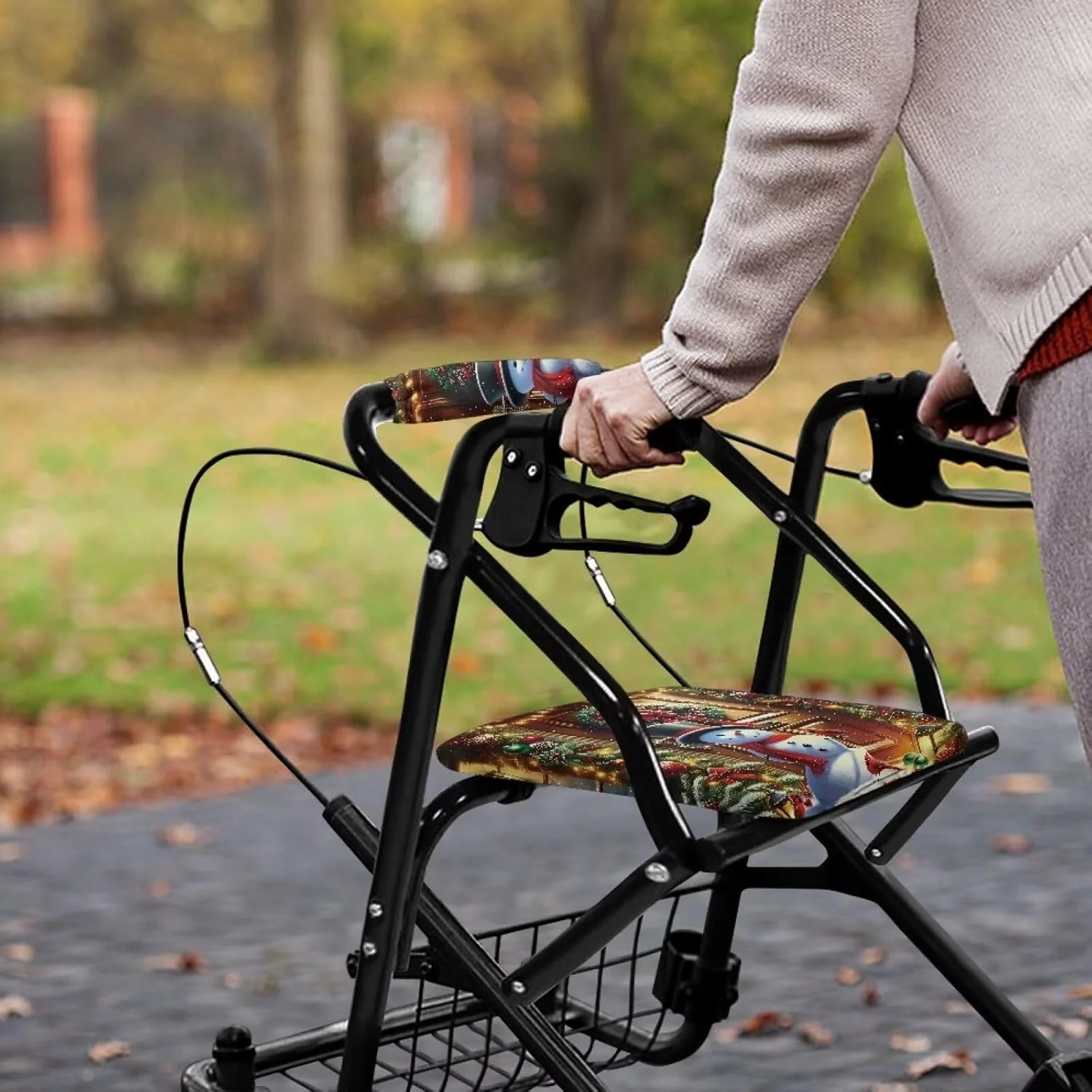 لوازم جانبی واکر کریسمس Gomyblomy برای سالمندان، روکش های نرم صندلی و پشتی واکر رولیتور، طرح آدم برفی، روکش های قابل شستشوی کوسن صندلی برای رولیتورها، دکوراسیون کریسمس برای زنان و مردان