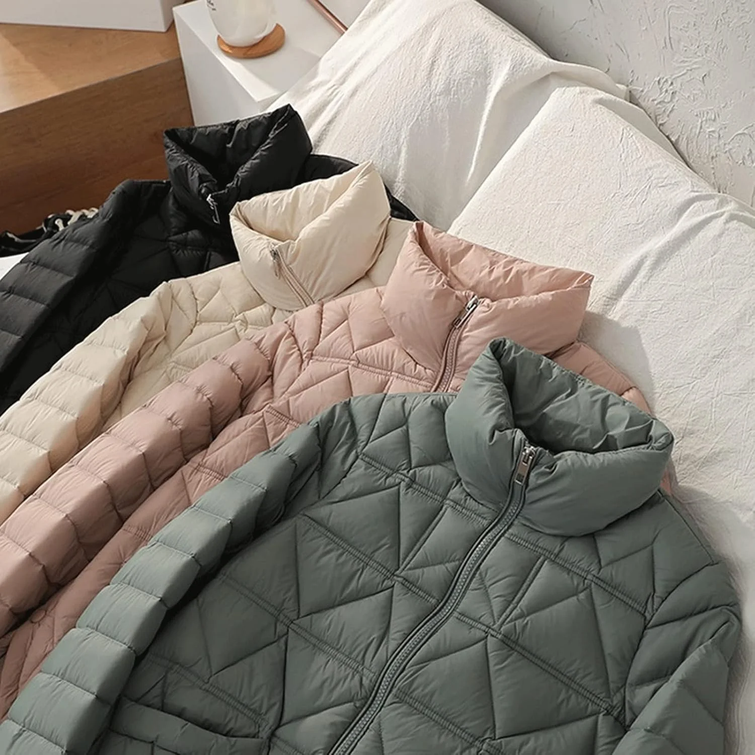 HBEIDAHUANG ژاکت زنانه زمستانی سبک و نازک، ژاکت کوتاه زنانه با 90% پر اردک سفید، کت یقه ایستاده گرم و گشاد مناسب خیابان (رنگ: آبی تیره، سایز: S)