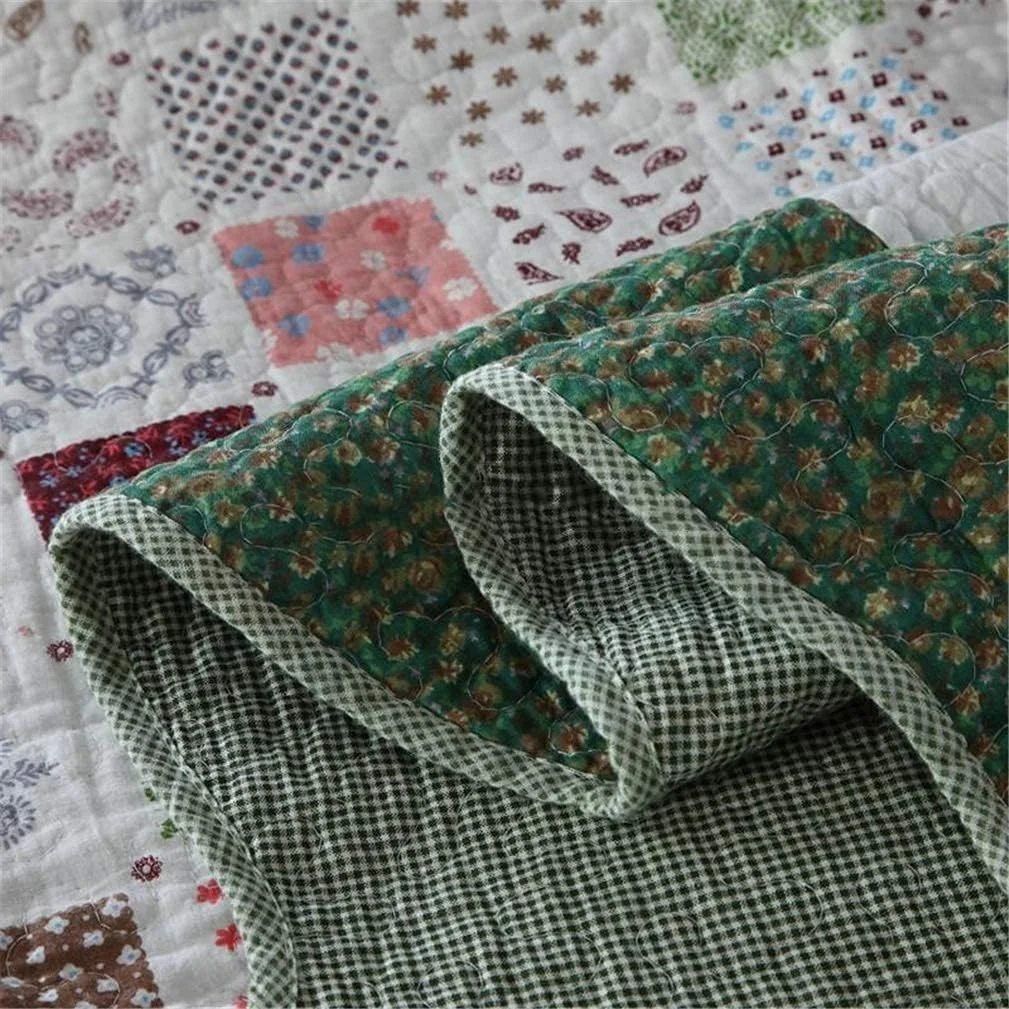 روتختی تکه دوزی شده سه تکه سایز کینگ، طرح گلدار سبز رنگ روتختی تکه دوزی شده سه تکه سایز کینگ، طرح گلدار سبز رنگ
