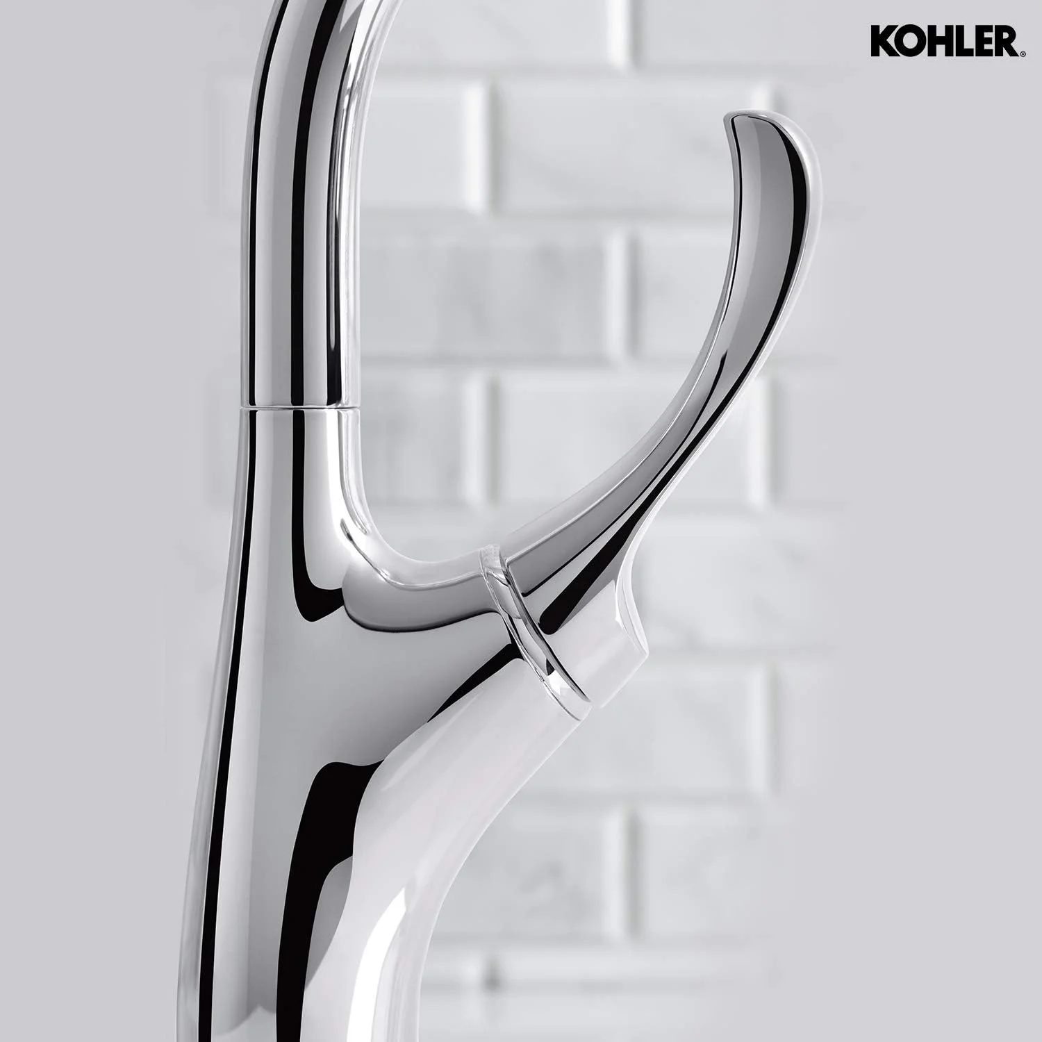 شیر آشپزخانه کولر مدل Mazz با سردوش دستی چند منظوره با فناوری اسپری سر دوش بیرون کشیدنی به همراه جای مایع ظرفشویی/لوسیون، روکش کروم (نقره ای)