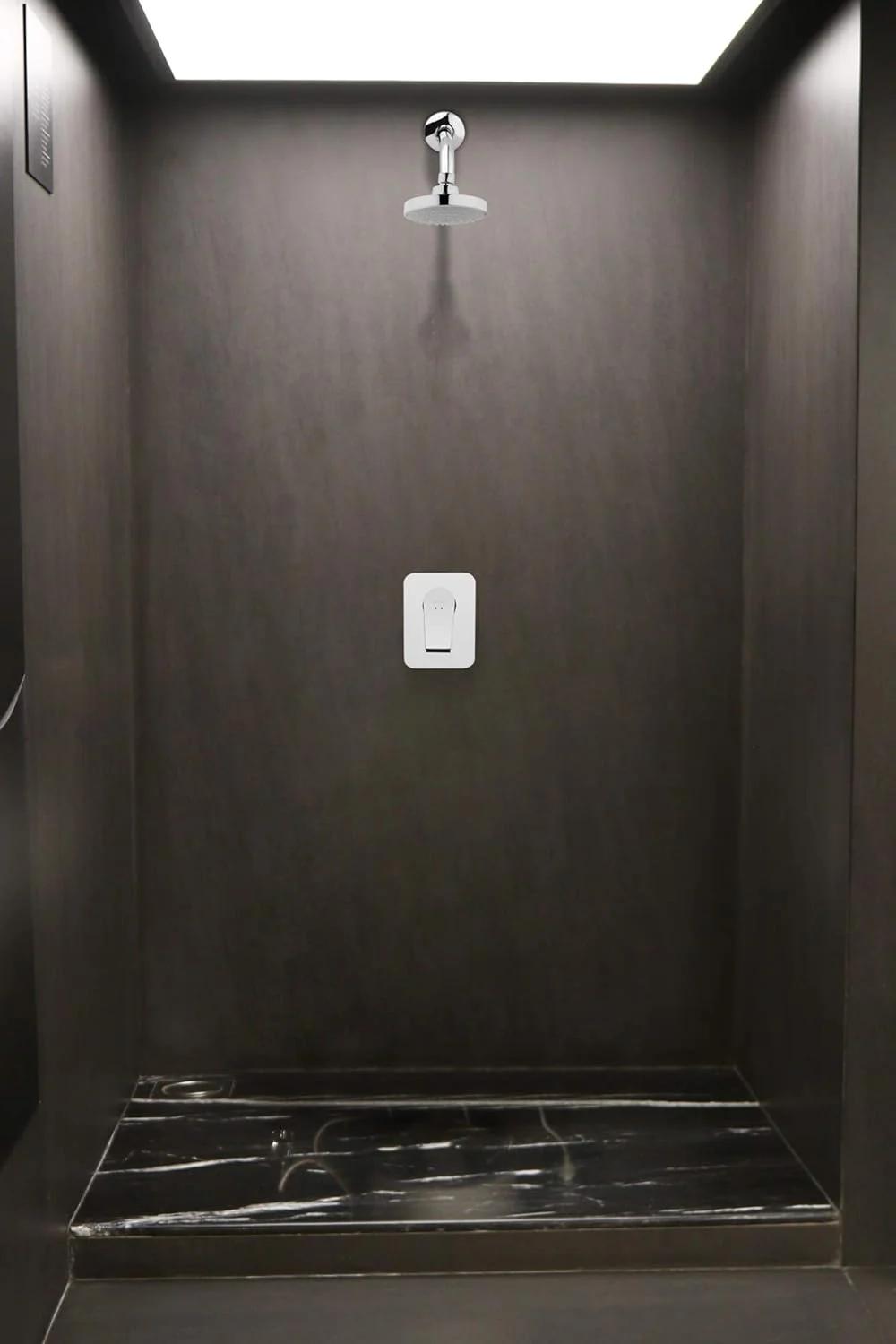 سردوش بارانی 5 اینچی KOHLER Rain Duet، با فناوری اسپری القایی هوا Katalyst و صفحه اسپری MasterClean با قابلیت تمیز کردن آسان (نصب دیواری) سردوش بارانی 5 اینچی KOHLER Rain Duet، با فناوری اسپری القایی هوا Katalyst و صفحه اسپری MasterClean با قابلیت تمیز کردن آسان (نصب دیواری)