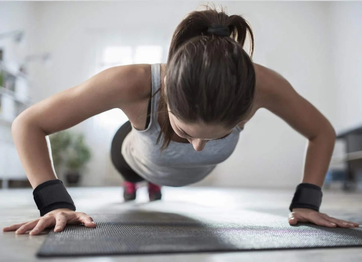 مچ بند 2 عددی، مچ بند برای تونل کارپال برای زنان و مردان، بند مچ برای وزنه برداری، تمرین و تسکین درد. انعطاف پذیر، بسیار الاستیک، قابل تنظیم، راحت و چند منظوره