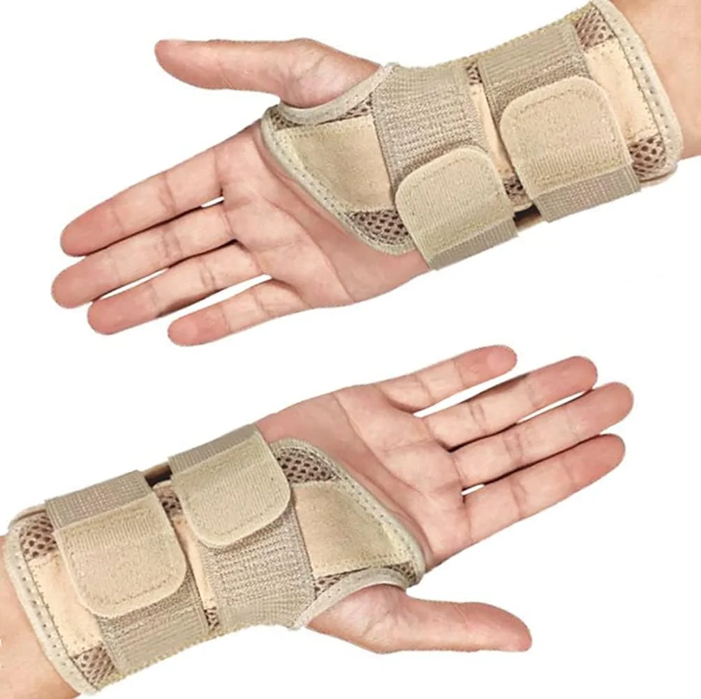 مچ بند طبی تونل کارپال TYCA، مچ بند قابل تنظیم برای مردان و زنان، مچ بند آتل دار برای تسکین ناراحتی، تاندونیت، آسیب های ورزشی (کوچک/متوسط (بسته 1 عددی)، دست راست-بژ)