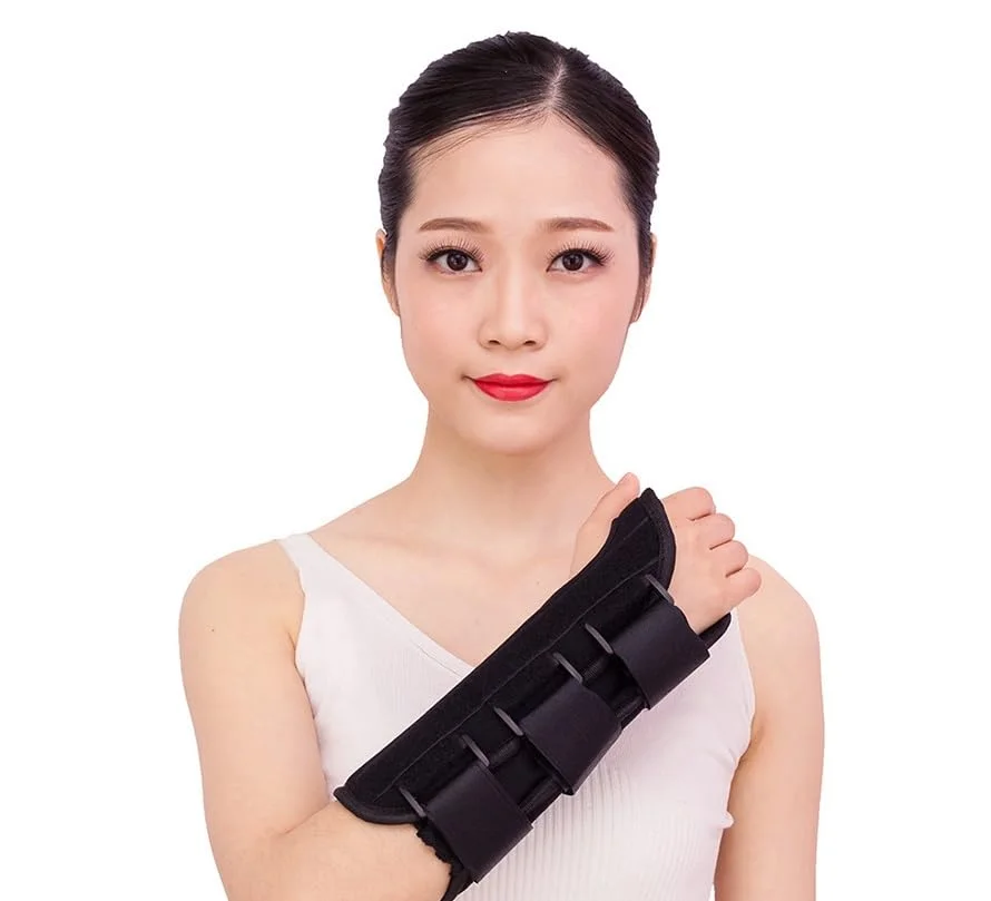 آتل مچی برای زنان و مردان، مچ بند تونل کارپال، مچ بند قابل تنظیم، مچ بند برای درد و پشتیبانی آرتروز، پشتیبانی تنفسی خواب دست چپ (دست چپ) (متوسط)