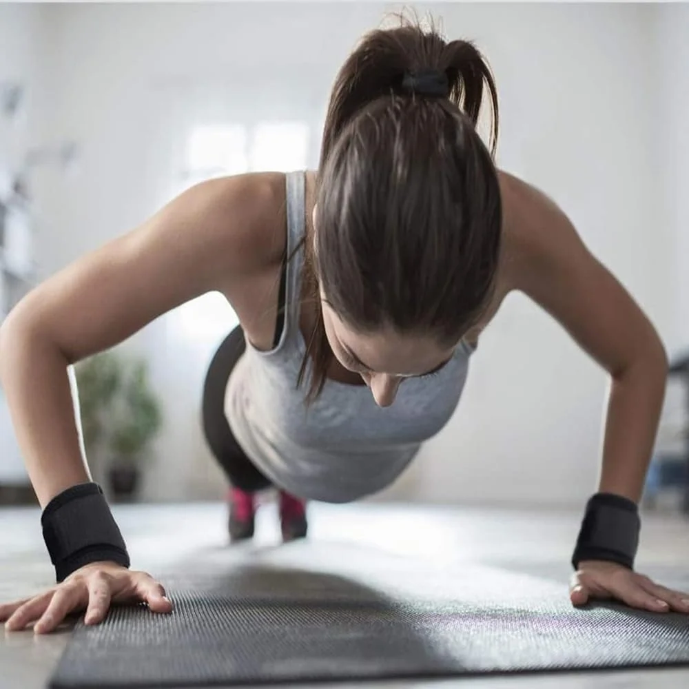 مچ بند آپوتوئه، 2 عدد مچ بند قابل تنظیم با نئوپرن تنفسی، مچ بند راحت برای تسکین درد، ایده آل برای وزنه برداری و کار اداری