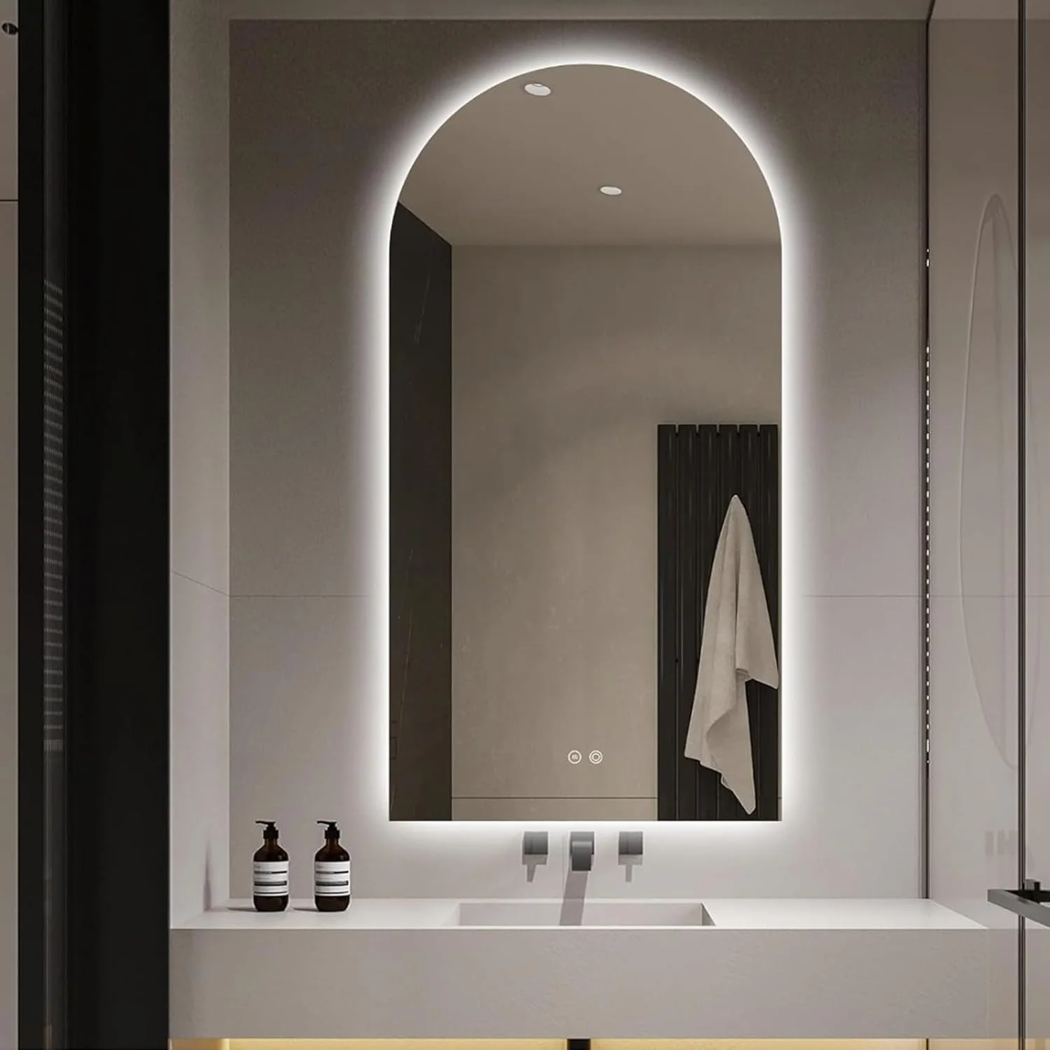 آینه حمام LED قوسی YVYKFZD، آینه دیواری بزرگ ضد مه، آینه روشویی بدون قاب، آینه تزئینی هوشمند با نور پس زمینه، نور کم نور شونده 3 رنگ (برش پایین، 60x90 سانتی متر / 23.6"x35.4")
