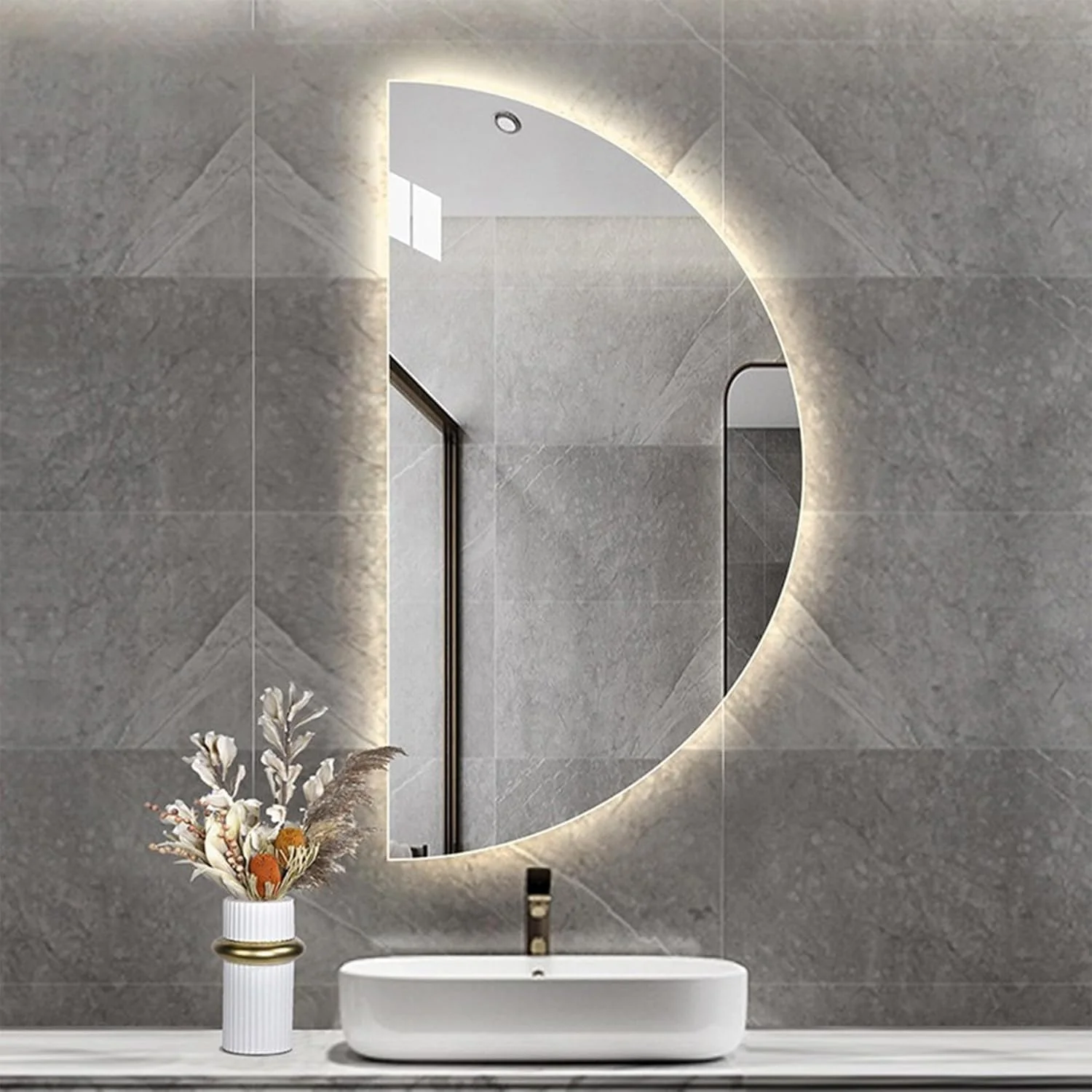 آینه حمام LED روشن VPHOME، آینه روشویی نیم دایره آویز 50x100 سانتی متر، آینه دیواری بزرگ نامنظم نیمه ماه با ضد مه، عملکرد کم نور 3 رنگ (VPMR-15)