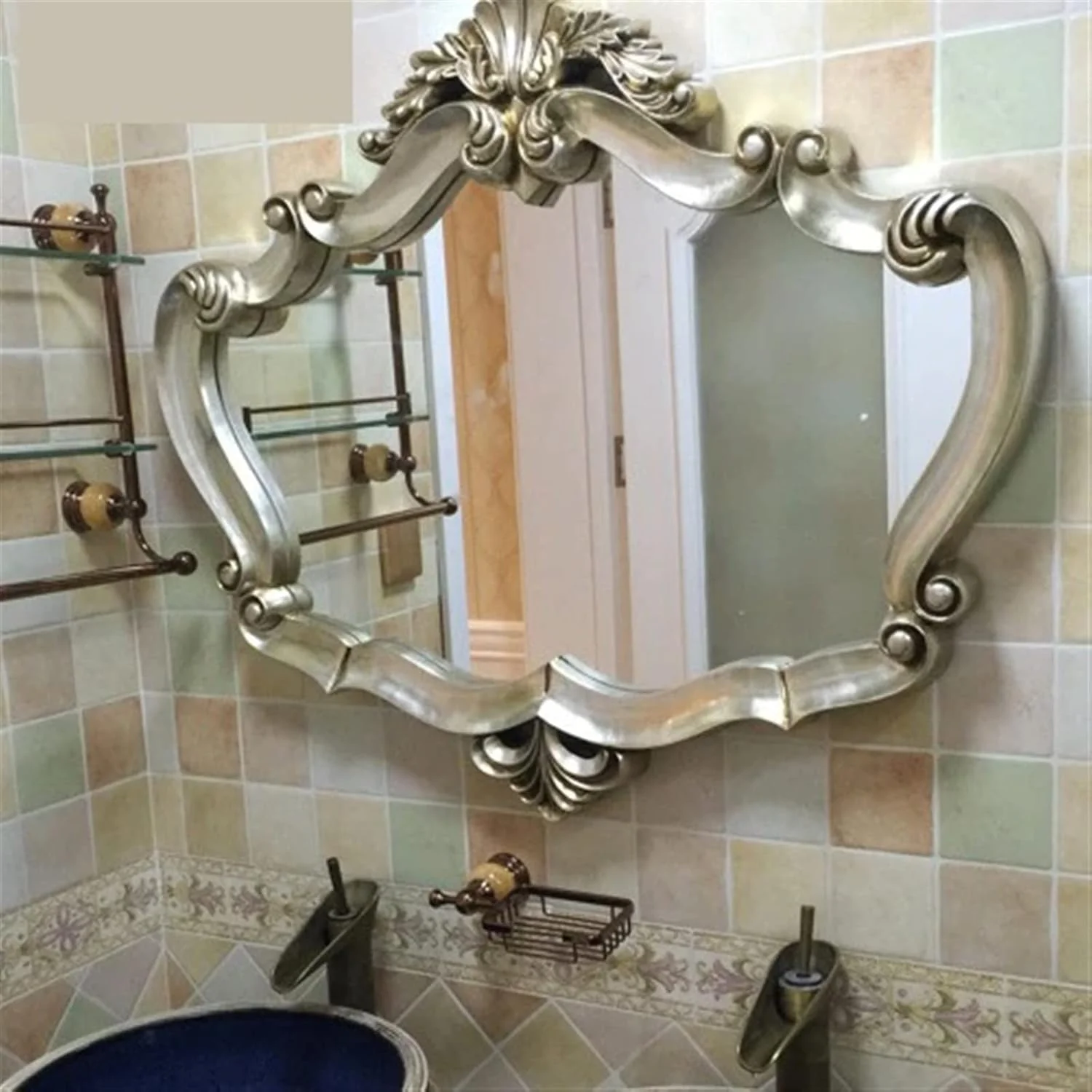 آینه روشویی UGFVGYTG، آینه حمام، آینه تاج دار حمام، آینه تزئینی راهرو، آینه آویز لباس