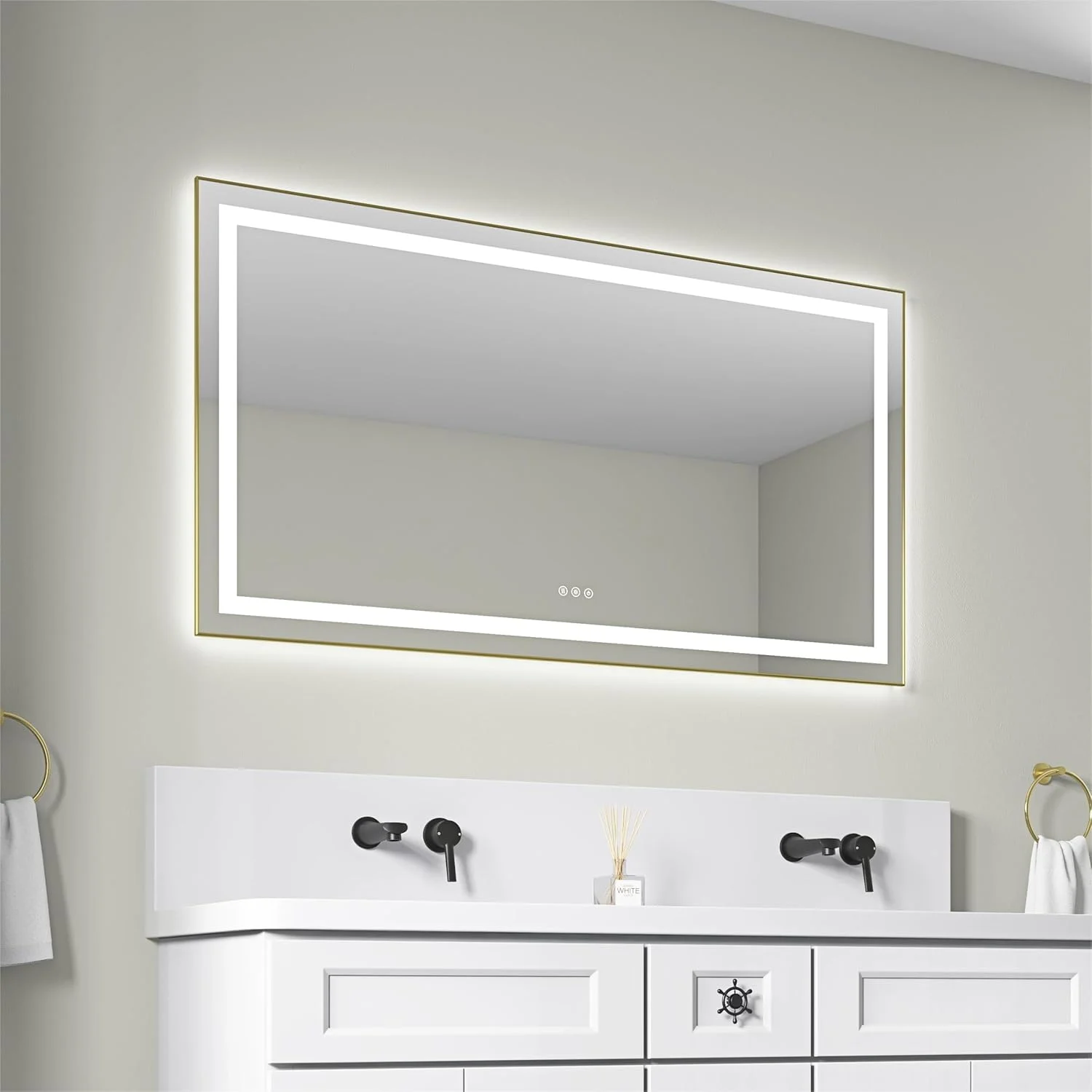 آینه حمام LED با قاب طلایی THNIKRE با نور پس زمینه و نور جلو، 122x71 سانتی متر، ضد بخار، عملکرد حافظه، رنگ و روشنایی قابل تنظیم، CRI90+، ضد آب IP54، افقی/عمودی، نصب دیواری آینه حمام LED با قاب طلایی THNIKRE با نور پس زمینه و نور جلو، 122x71 سانتی متر، ضد بخار، عملکرد حافظه، رنگ و روشنایی قابل تنظیم، CRI90+، ضد آب IP54، افقی/عمودی، نصب دیواری