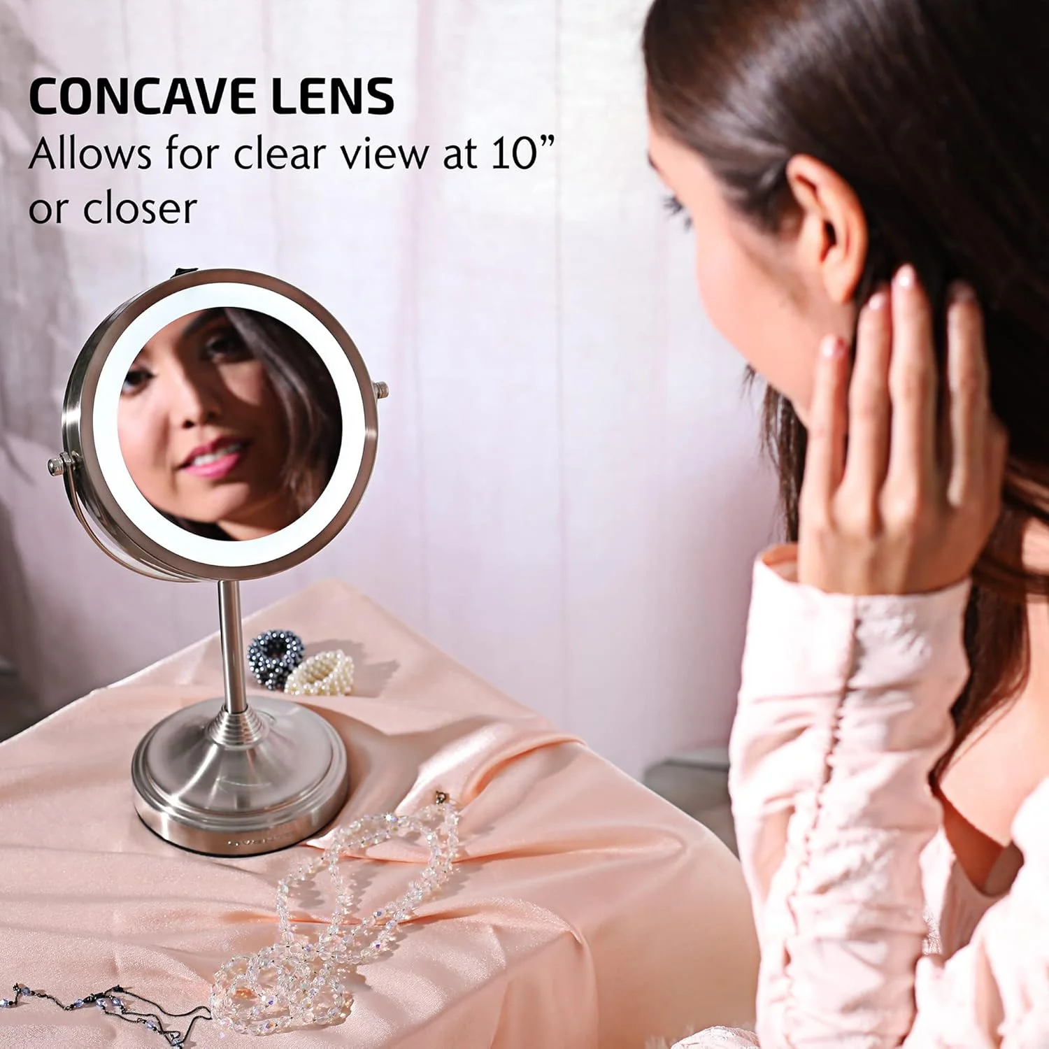 آینه آرایشی رومیزی چراغ دار 7 اینچی Ovente، بزرگنمایی 1X و 7X، LED گرد دو طرفه چرخان قابل تنظیم، مناسب برای میز آرایش یا دکوراسیون حمام، با باتری نیکل برس خورده مدل MCT70BR1X7X آینه آرایشی رومیزی چراغ دار 7 اینچی Ovente، بزرگنمایی 1X و 7X، LED گرد دو طرفه چرخان قابل تنظیم، مناسب برای میز آرایش یا دکوراسیون حمام، با باتری نیکل برس خورده مدل MCT70BR1X7X