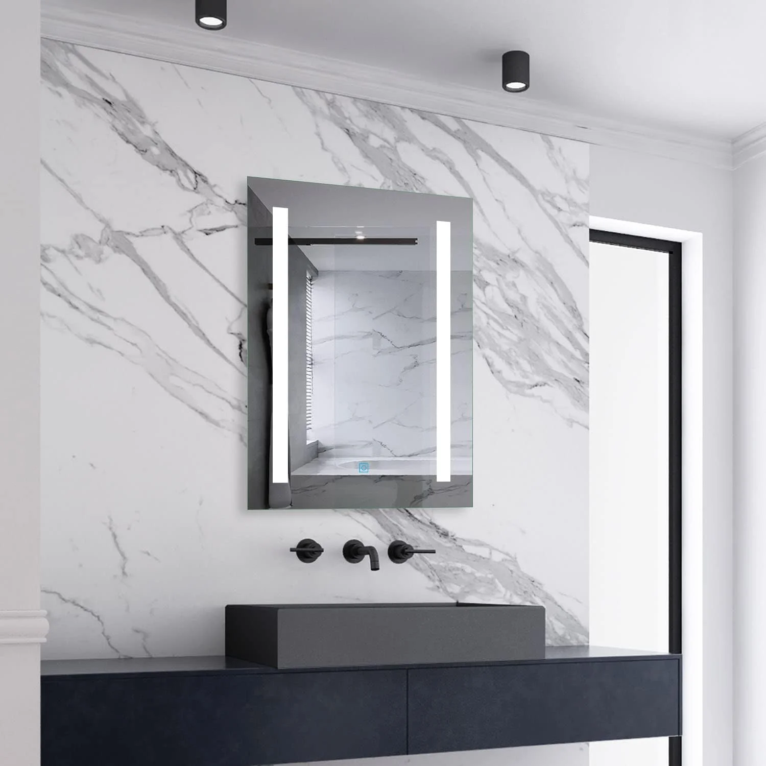 آینه حمام ال ای دی Skybathroom با ابعاد 70 * 50 سانتی متر، دارای پریز ریش تراش، 3 رنگ نور قابل تنظیم، عملکرد حافظه دار و ضد بخار