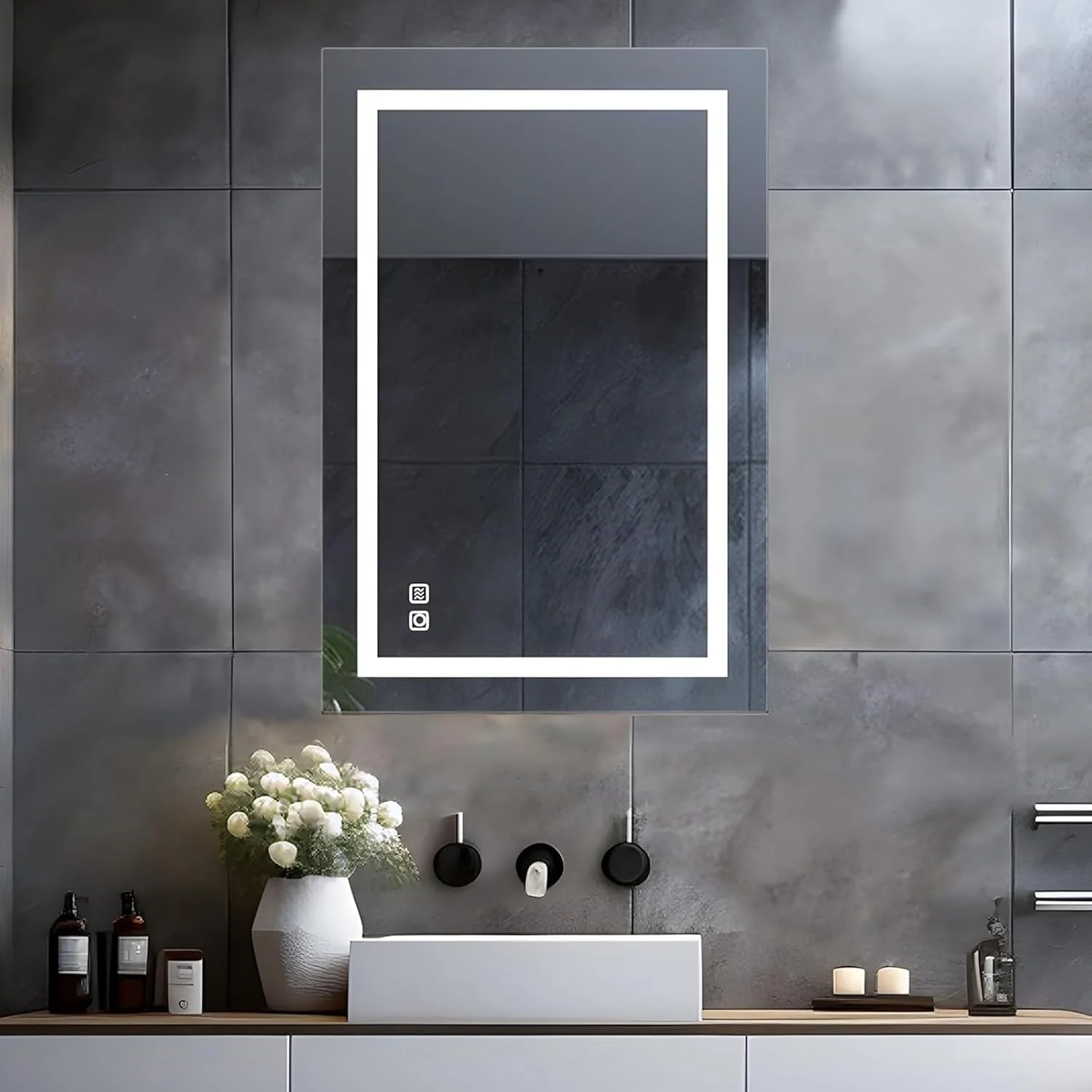 آینه حمام ال ای دی مدل LISA، ابعاد 70 در 50 سانتی متر، آینه دیواری بزرگ تزئینی 800 در 600 میلی متر، با قابلیت تنظیم نور با لمس، نور سفید گرم/سفید سرد، ضد بخار، دارای دوشاخه