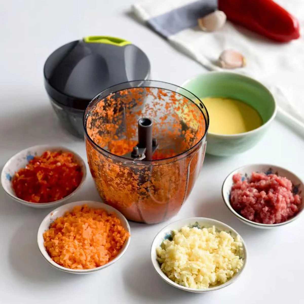 خردکن دستی آسان ECVV با ظرفیت 900 میلی لیتر، خردکن سیر و پیاز با کشش دستی قابل حمل برای سبزیجات، زنجبیل، میوه ها، پردازنده غذای دستی و خردکن سبزیجات خردکن دستی آسان ECVV با ظرفیت 900 میلی لیتر، خردکن سیر و پیاز با کشش دستی قابل حمل برای سبزیجات، زنجبیل، میوه ها، پردازنده غذای دستی و خردکن سبزیجات