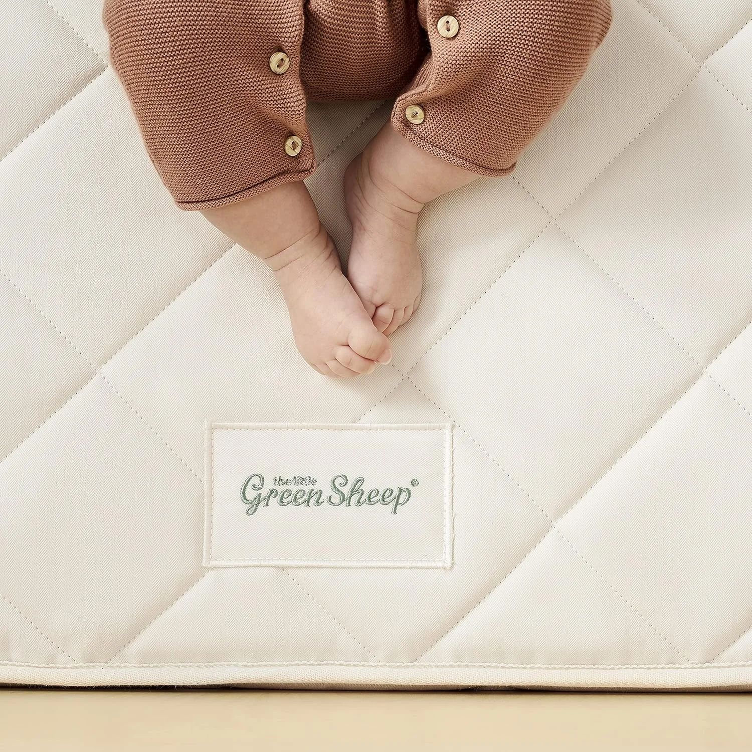 تشک تخت نوزاد Little Green Sheep Twist Natural مناسب تخت Stokke Sleepi | تشک طبیعی انگلستان | تنفس پذیر و ضد کنه گرد و غبار | ابعاد - 68x122x10 سانتی متر. تشک تخت نوزاد Little Green Sheep Twist Natural مناسب تخت Stokke Sleepi | تشک طبیعی انگلستان | تنفس پذیر و ضد کنه گرد و غبار | ابعاد - 68x122x10 سانتی متر.