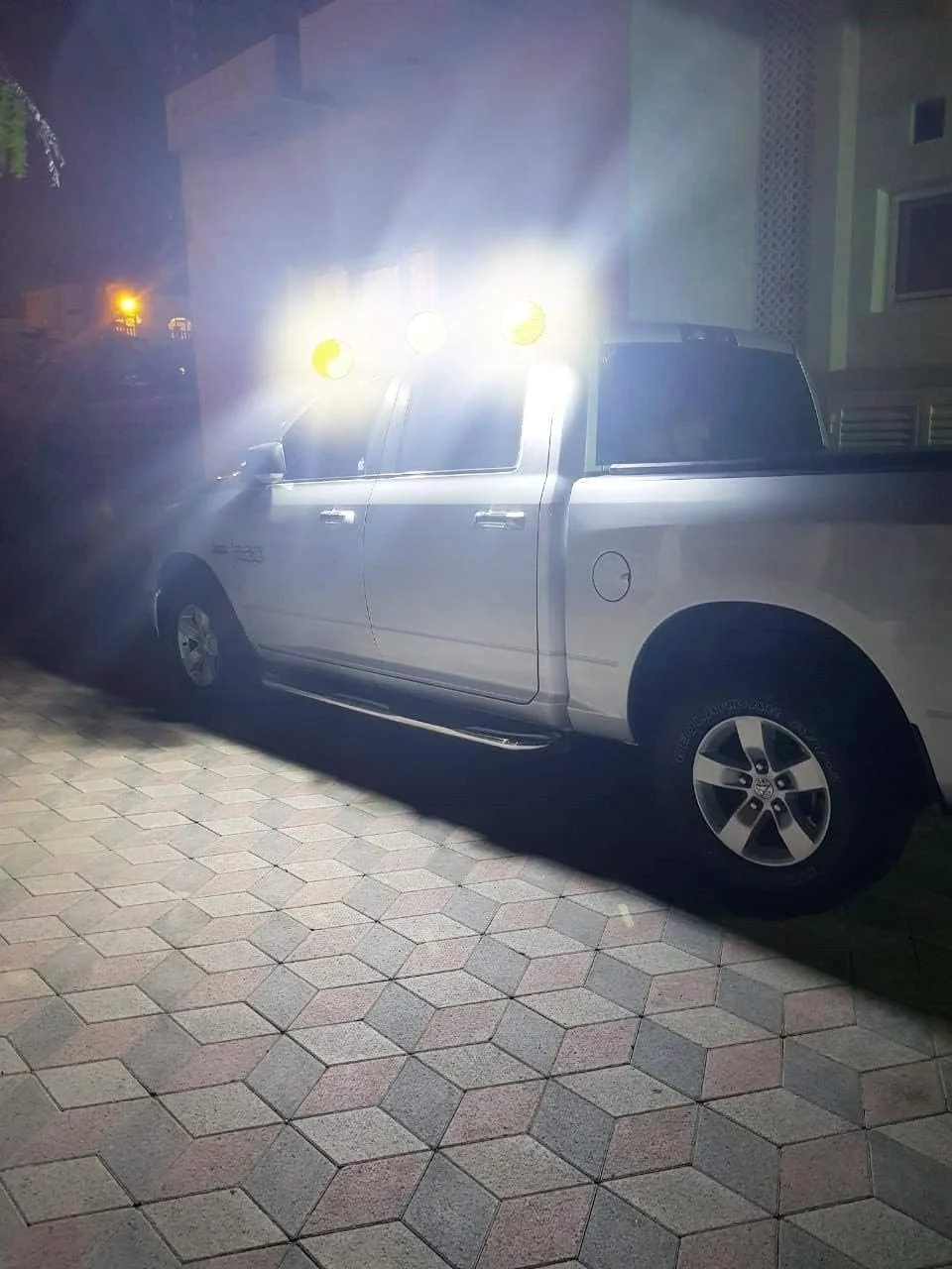 چراغ تعمیر خودرو چند منظوره توبی با سه حالت نوری مدل Wy-2، چراغ تعمیر خودرو Cob سفید و زرد گرد، چراغ اضطراری، چراغ کمپینگ، مناسب برای باغ و فضای باز 480 وات 12 ولت چراغ تعمیر خودرو چند منظوره توبی با سه حالت نوری مدل Wy-2، چراغ تعمیر خودرو Cob سفید و زرد گرد، چراغ اضطراری، چراغ کمپینگ، مناسب برای باغ و فضای باز 480 وات 12 ولت