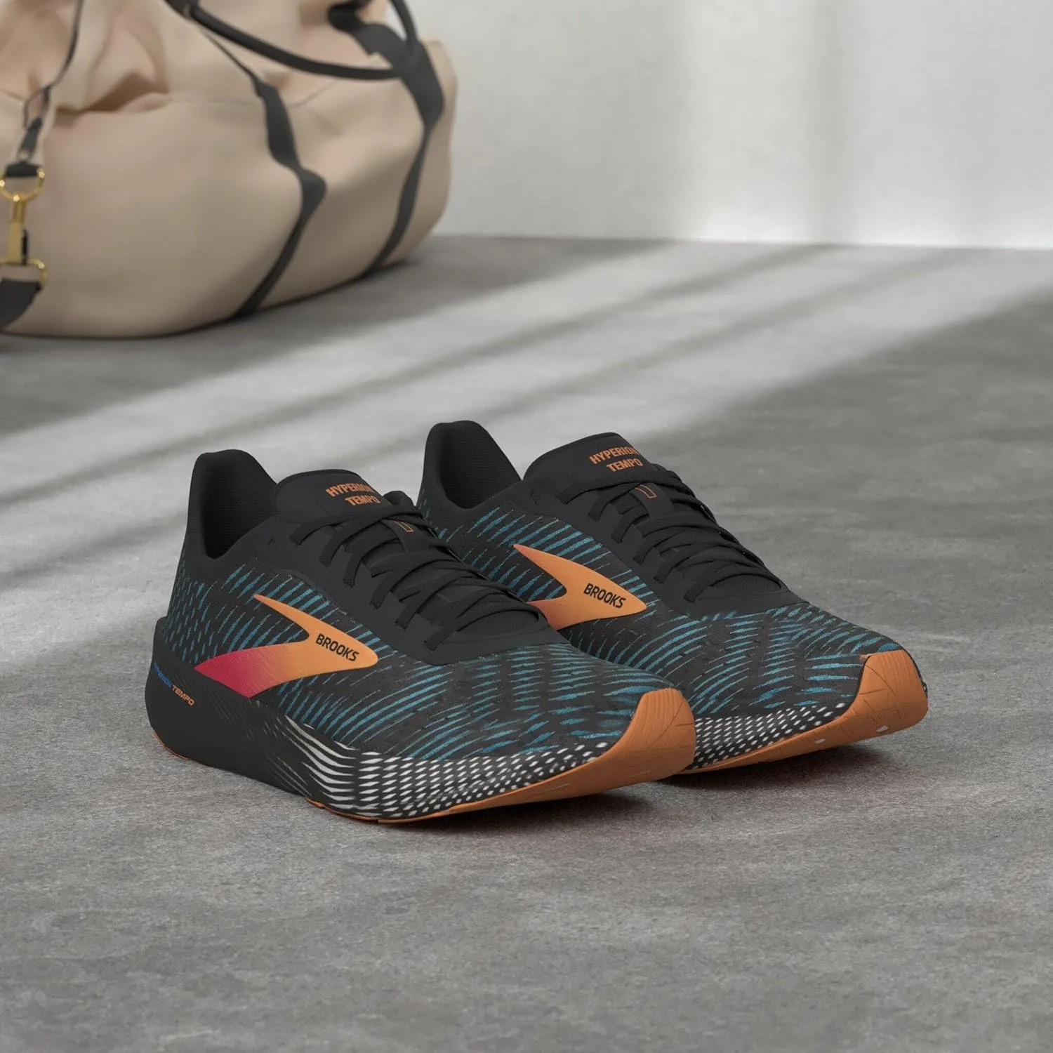 کفش دویدن زنانه بروکس هایپریون ودر کفش دویدن زنانه بروکس هایپریون ودر