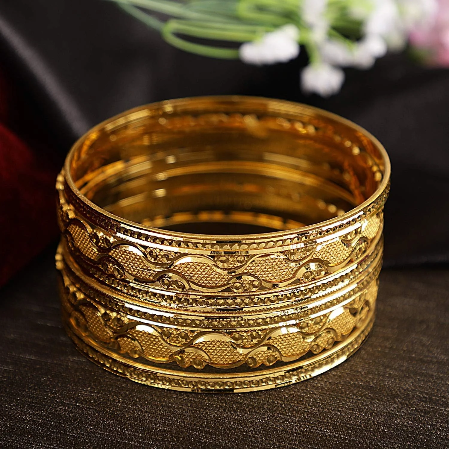 ست 6 عددی النگو زنانه با طرح سنتی و روکش طلای یک گرمی شاینینگ دیوا (طلایی) (11714b_2.6) ست 6 عددی النگو زنانه با طرح سنتی و روکش طلای یک گرمی شاینینگ دیوا (طلایی) (11714b_2.6)