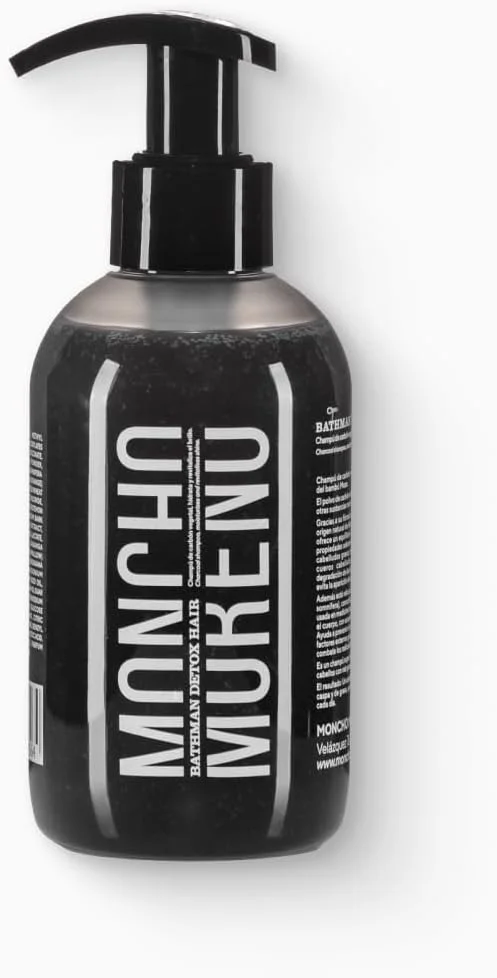 شامپو سم زدای مو کربن فعال مونچو مورنو Bathman مناسب موهای چرب و خشک 250 میلی لیتر (بسته 250 عددی) شامپو سم زدای مو کربن فعال مونچو مورنو Bathman مناسب موهای چرب و خشک 250 میلی لیتر (بسته 250 عددی)