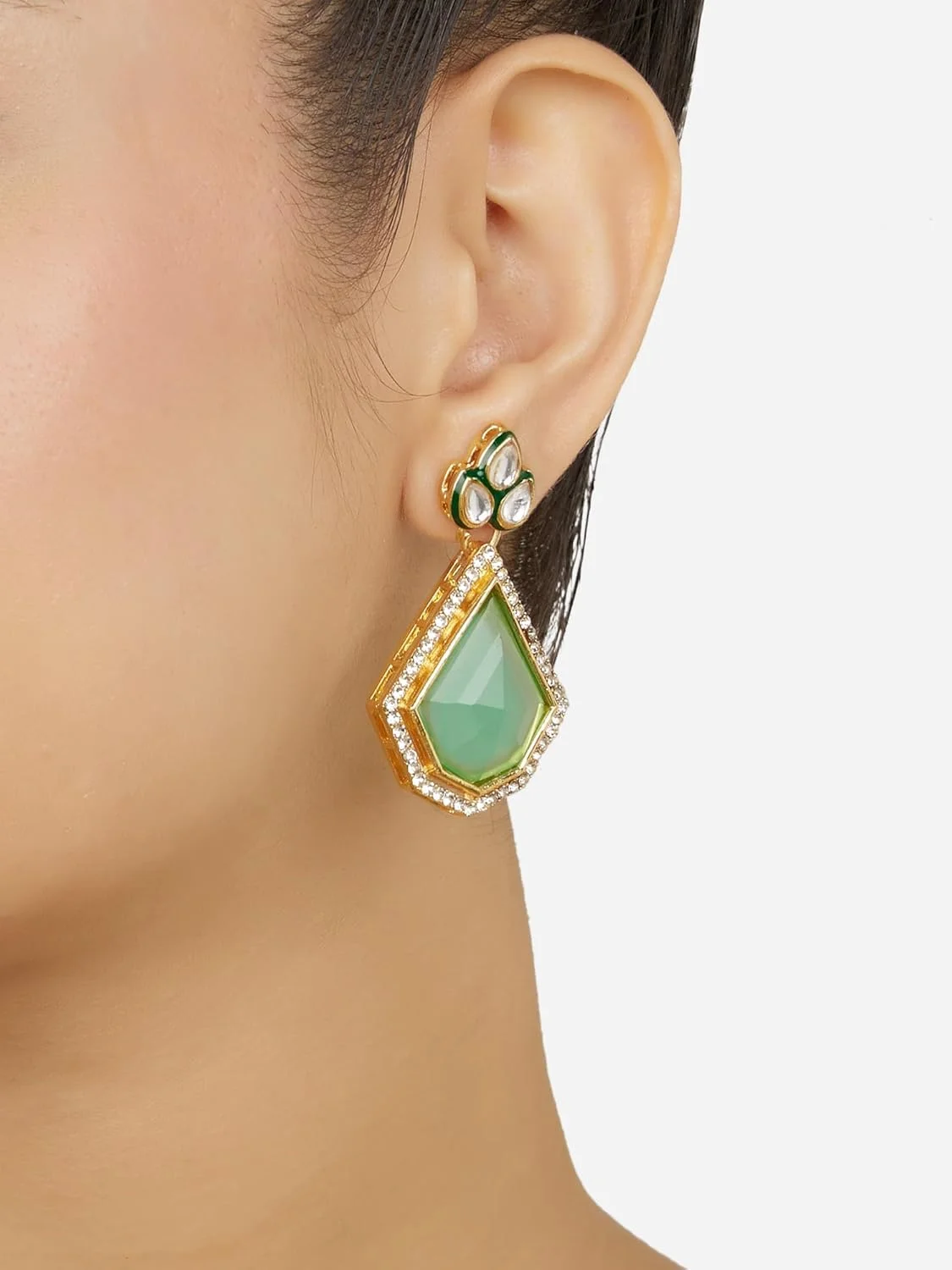گوشواره های آویز زنانه Zaveri Pearls، ست 2 عددی، بنفش، سبز نعنایی، طرح میناکاری سنتی - ZPFK18306 گوشواره های آویز زنانه Zaveri Pearls، ست 2 عددی، بنفش، سبز نعنایی، طرح میناکاری سنتی - ZPFK18306