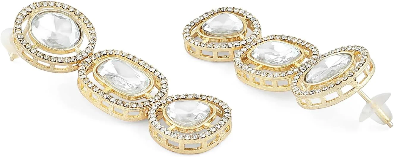 گوشواره آویز زنانه Zaveri Pearls با سنگ های مصنوعی طلایی و الماس های اتریشی - ZPFK16885 گوشواره آویز زنانه Zaveri Pearls با سنگ های مصنوعی طلایی و الماس های اتریشی - ZPFK16885