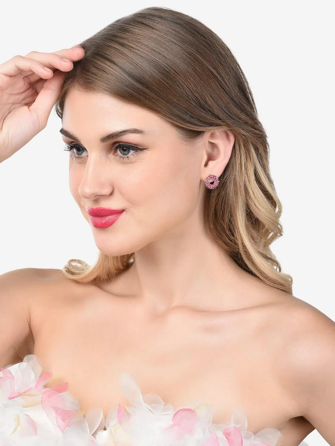 گوشواره میخی برنجی زنانه نگین زیرکُنیا مکعبی صورتی Zaveri Pearls مدل ZPFK14572 گوشواره میخی برنجی زنانه نگین زیرکُنیا مکعبی صورتی Zaveri Pearls مدل ZPFK14572