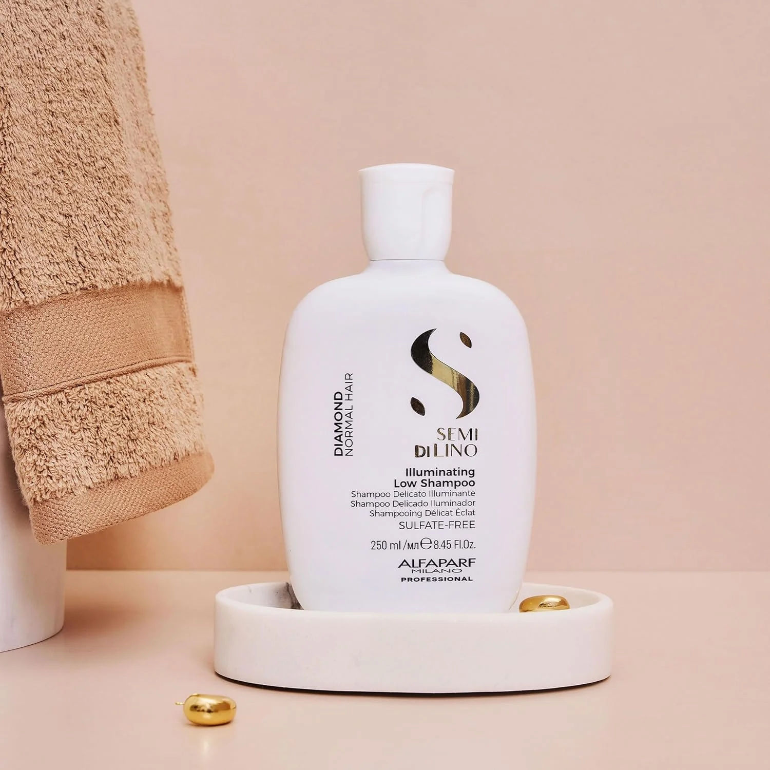 شامپو درخشان کننده الماس Alfaparf Milano Semi Di Lino - بدون سولفات - برای موهای معمولی - بدون پارابن و پارافین - ایمن برای موهای رنگ شده - کیفیت حرفه ای سالن، 250 میلی لیتر